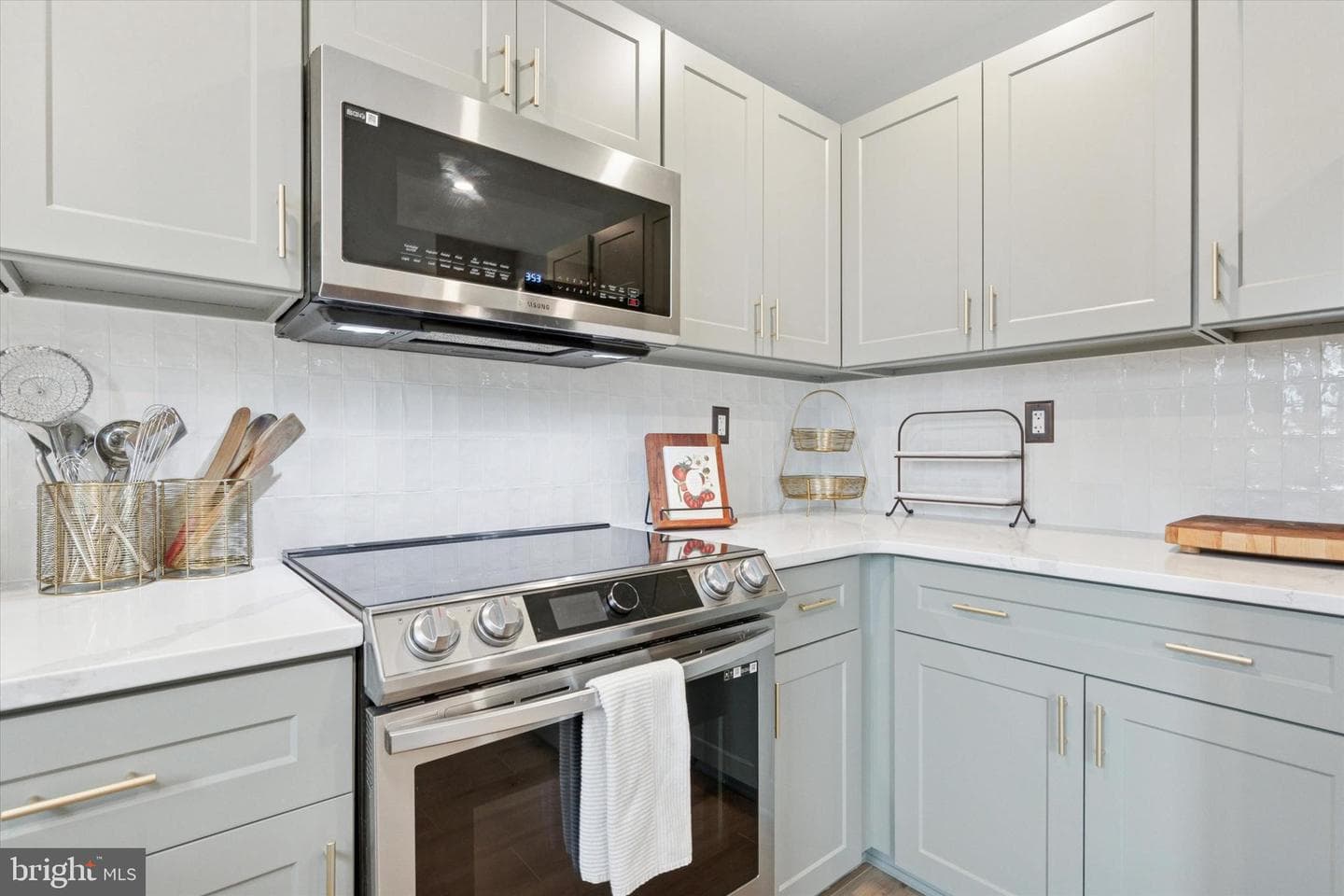 213 Mill Street photo 15