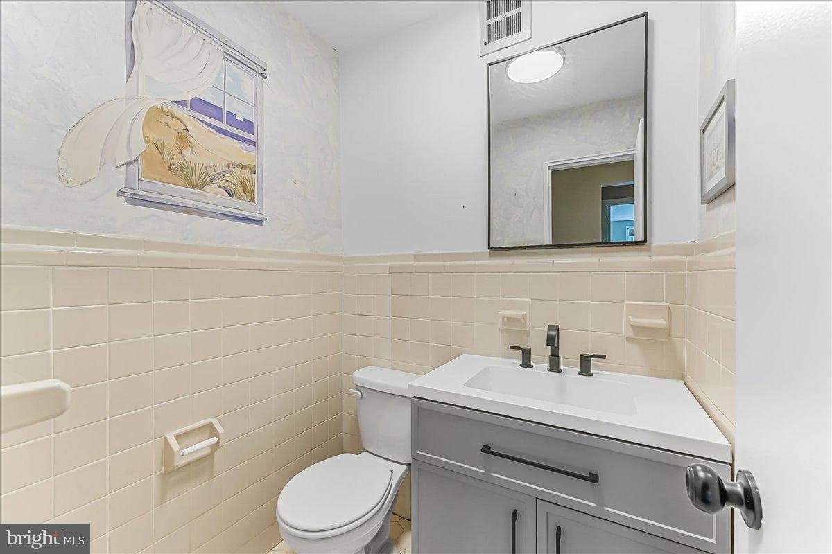 383 Lakeside Road #102 photo 13