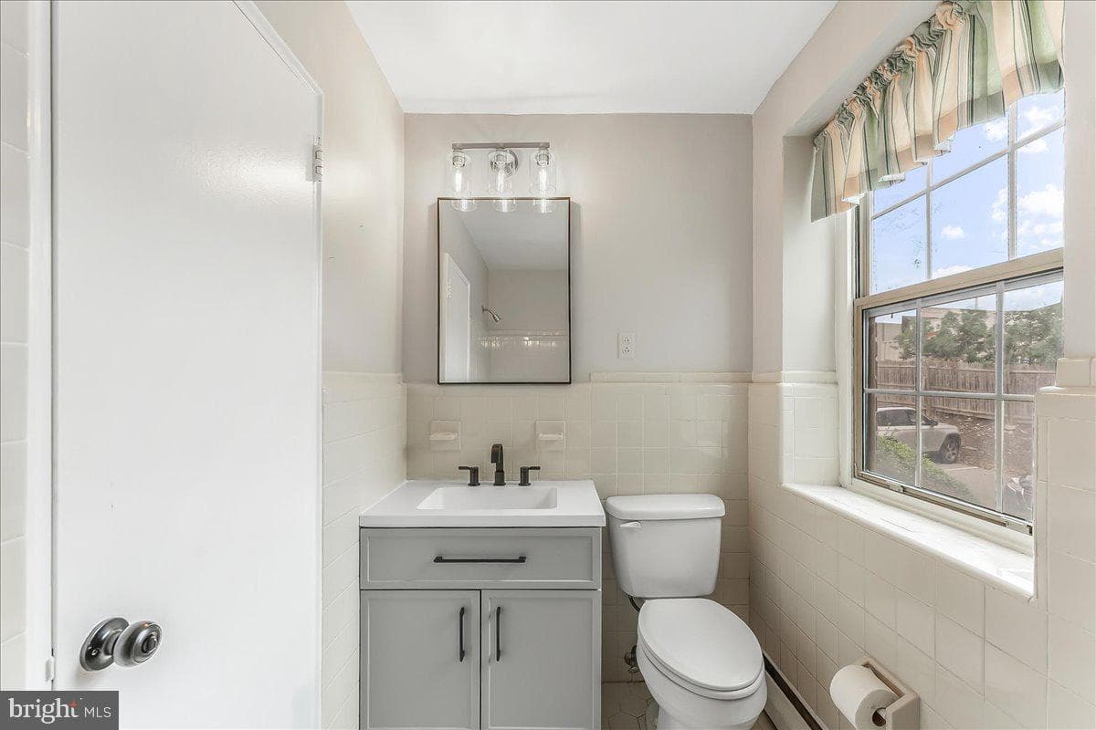 383 Lakeside Road #102 photo 18