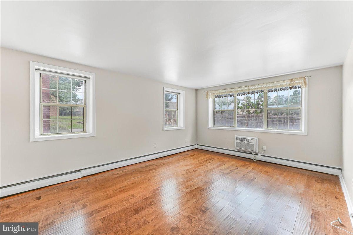 383 Lakeside Road #102 photo 8