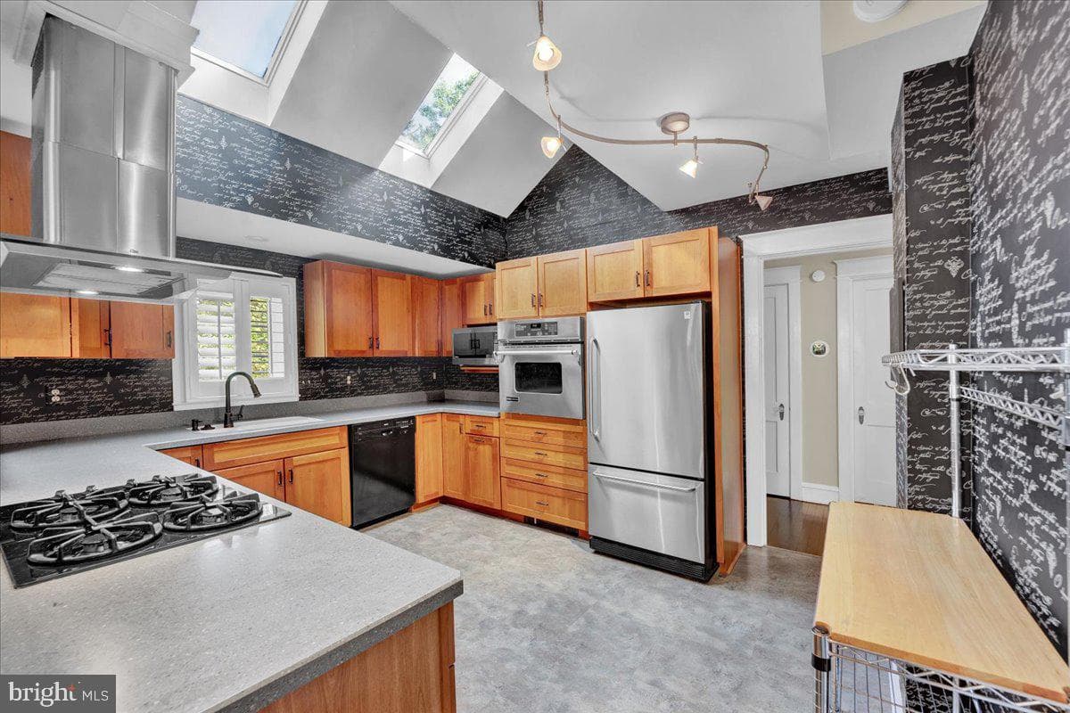 802 E Prospect Avenue photo 13
