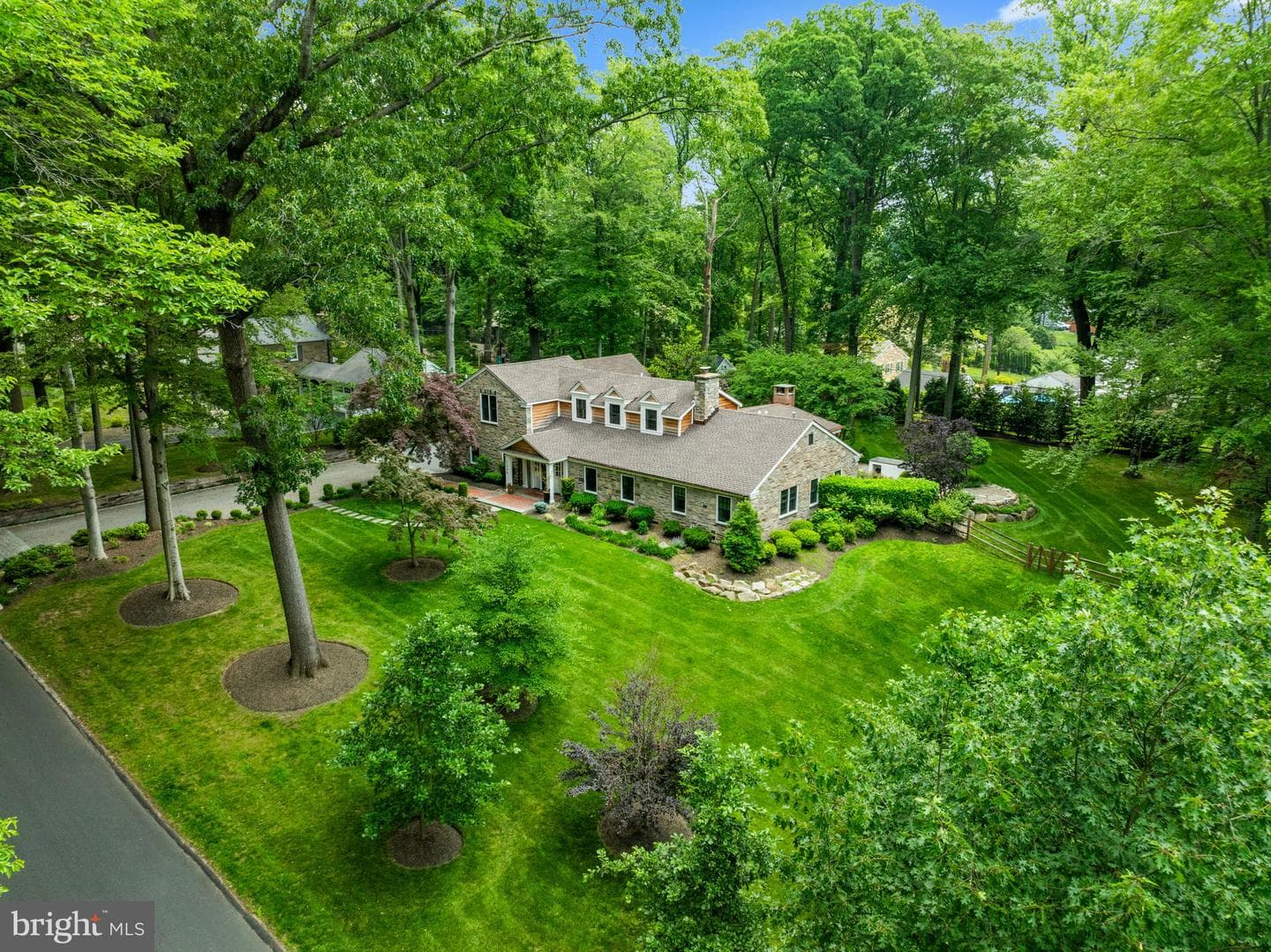 1249 School Lane photo 4