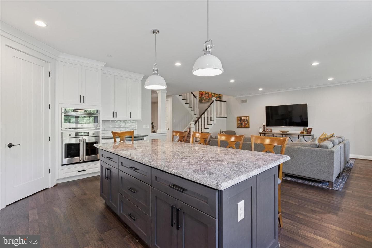 6106 Creekside Drive photo 8