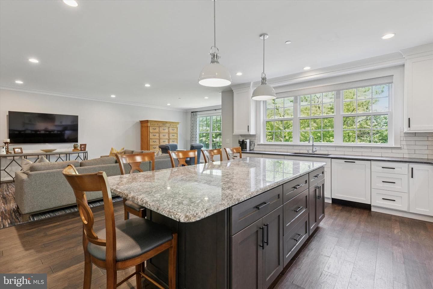 6106 Creekside Drive photo 9