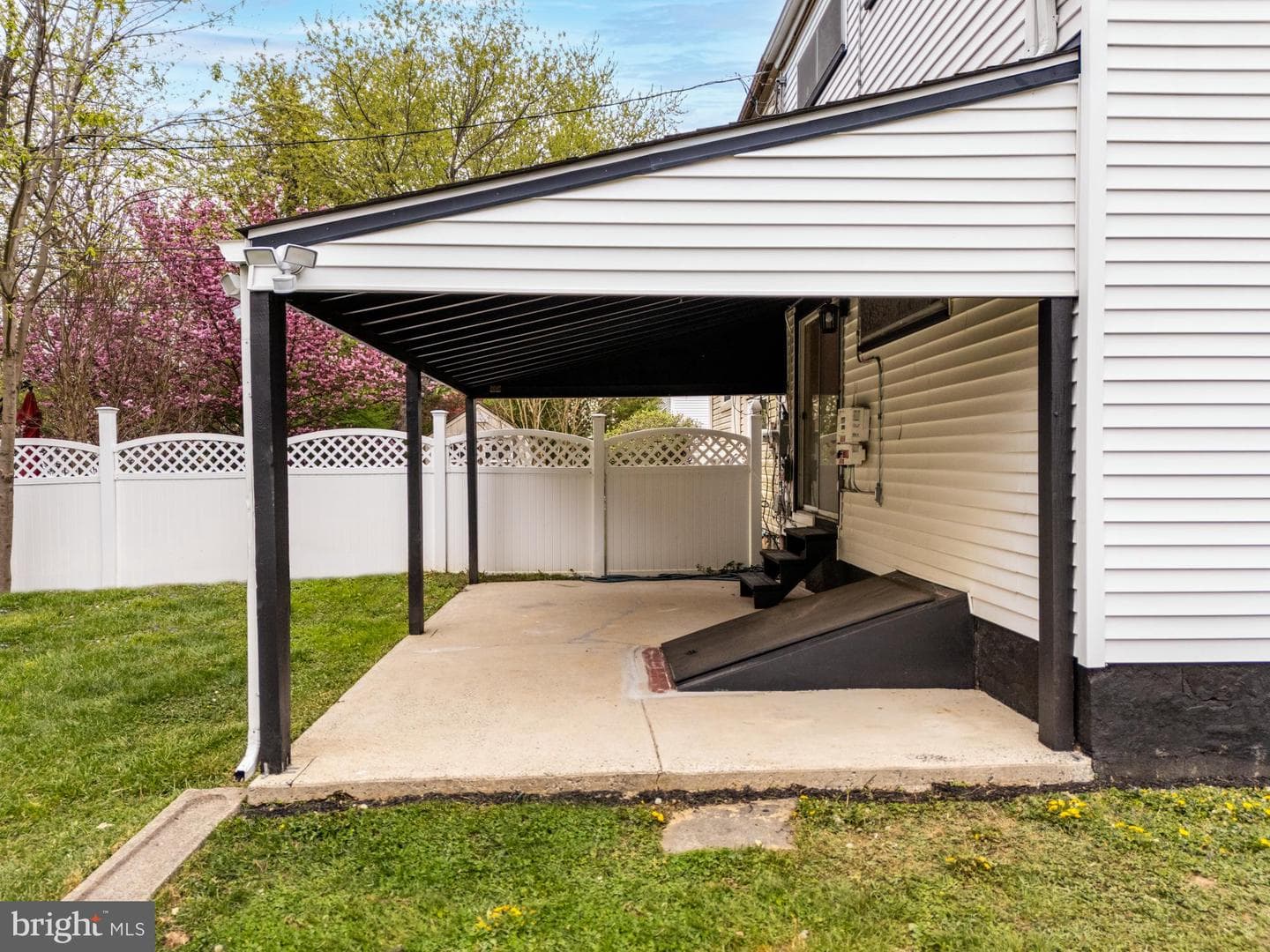 1400 Arline Avenue photo 3