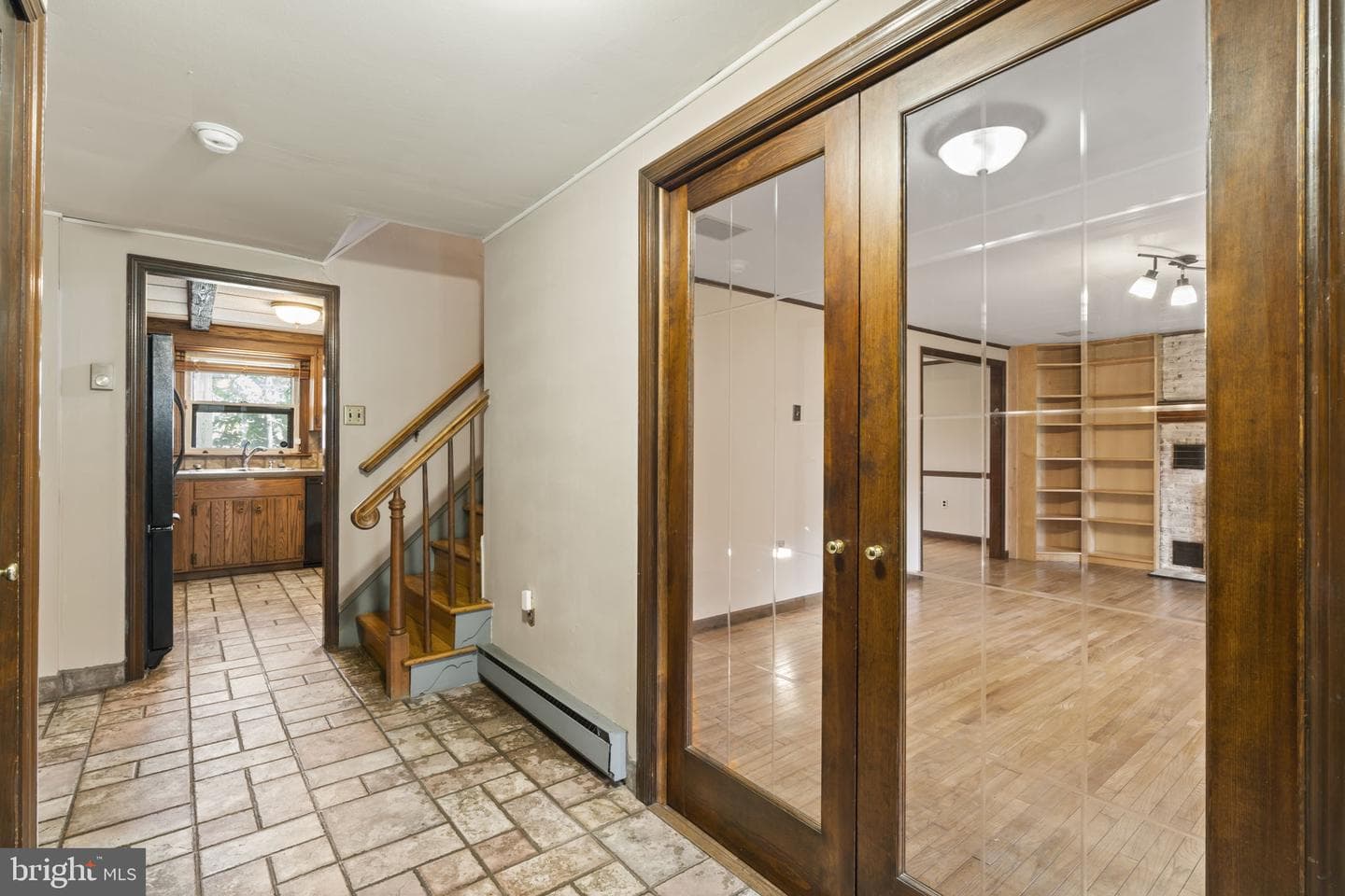 2829 Leon Avenue photo 4