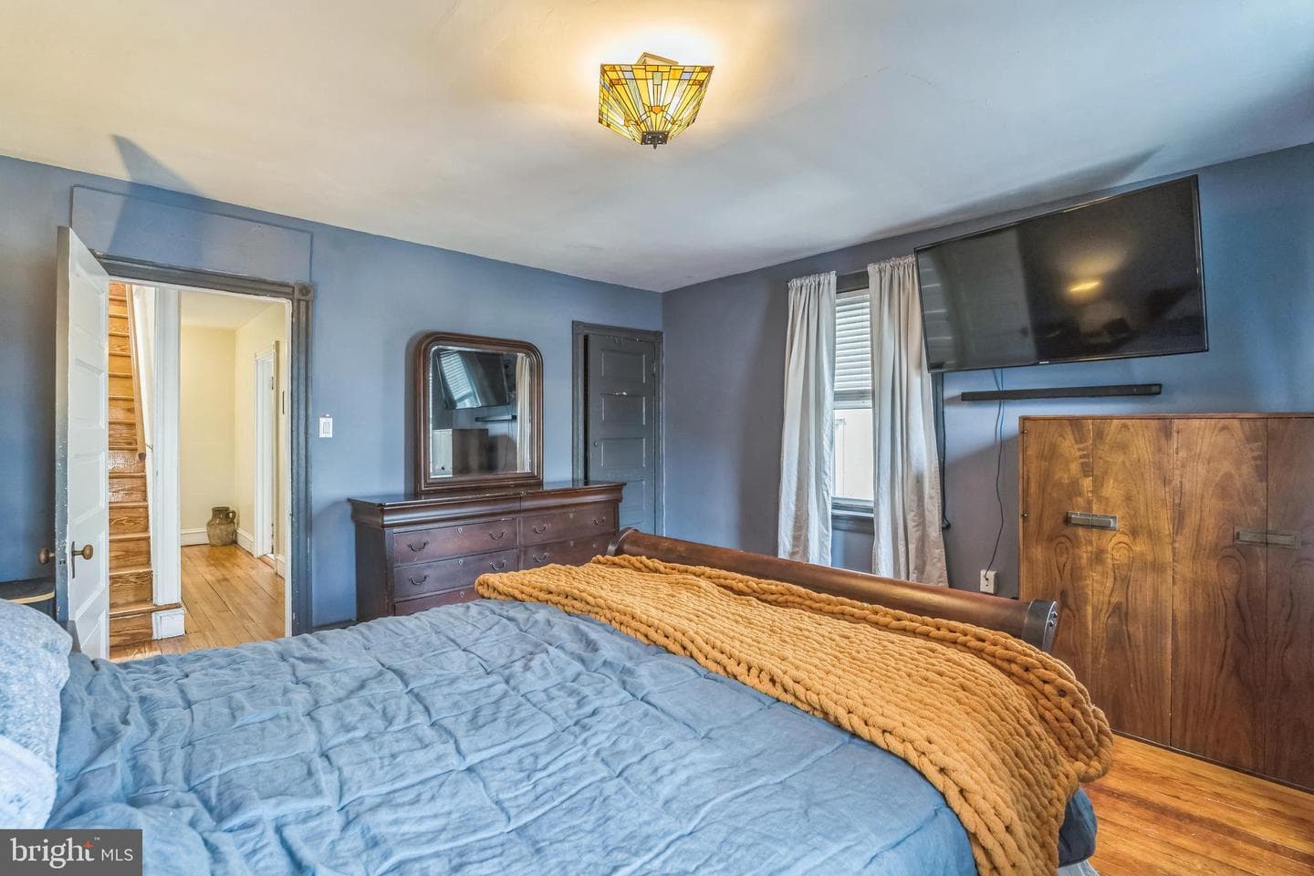 429 Maple Street photo 16