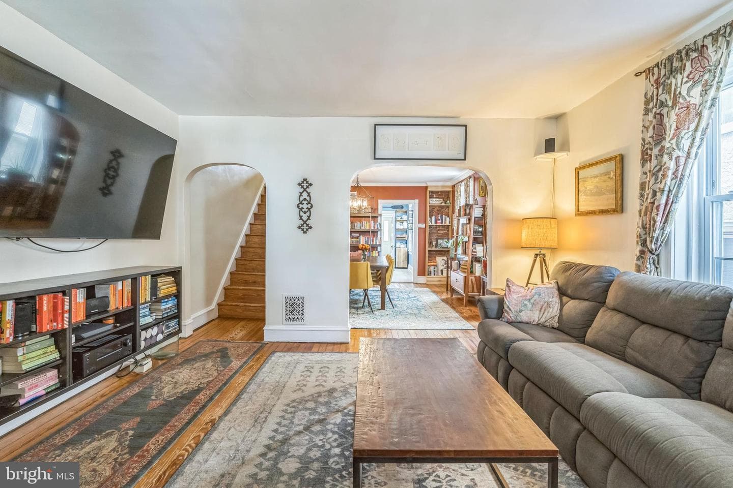 429 Maple Street photo 4