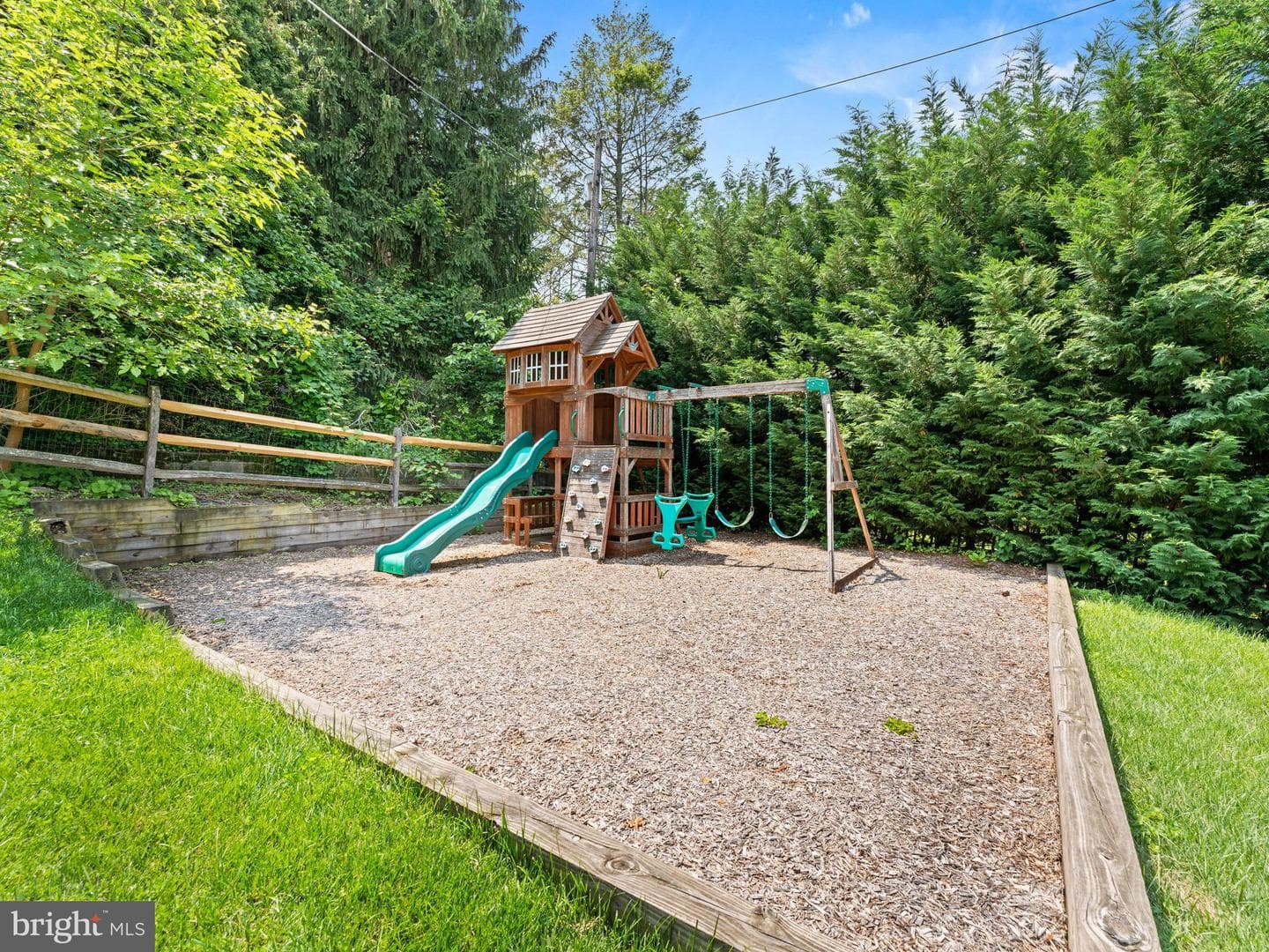 411 Paper Mill Road photo 33