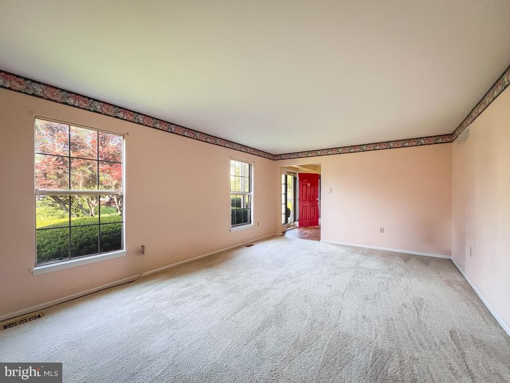 107 Horseshoe Lane photo 4