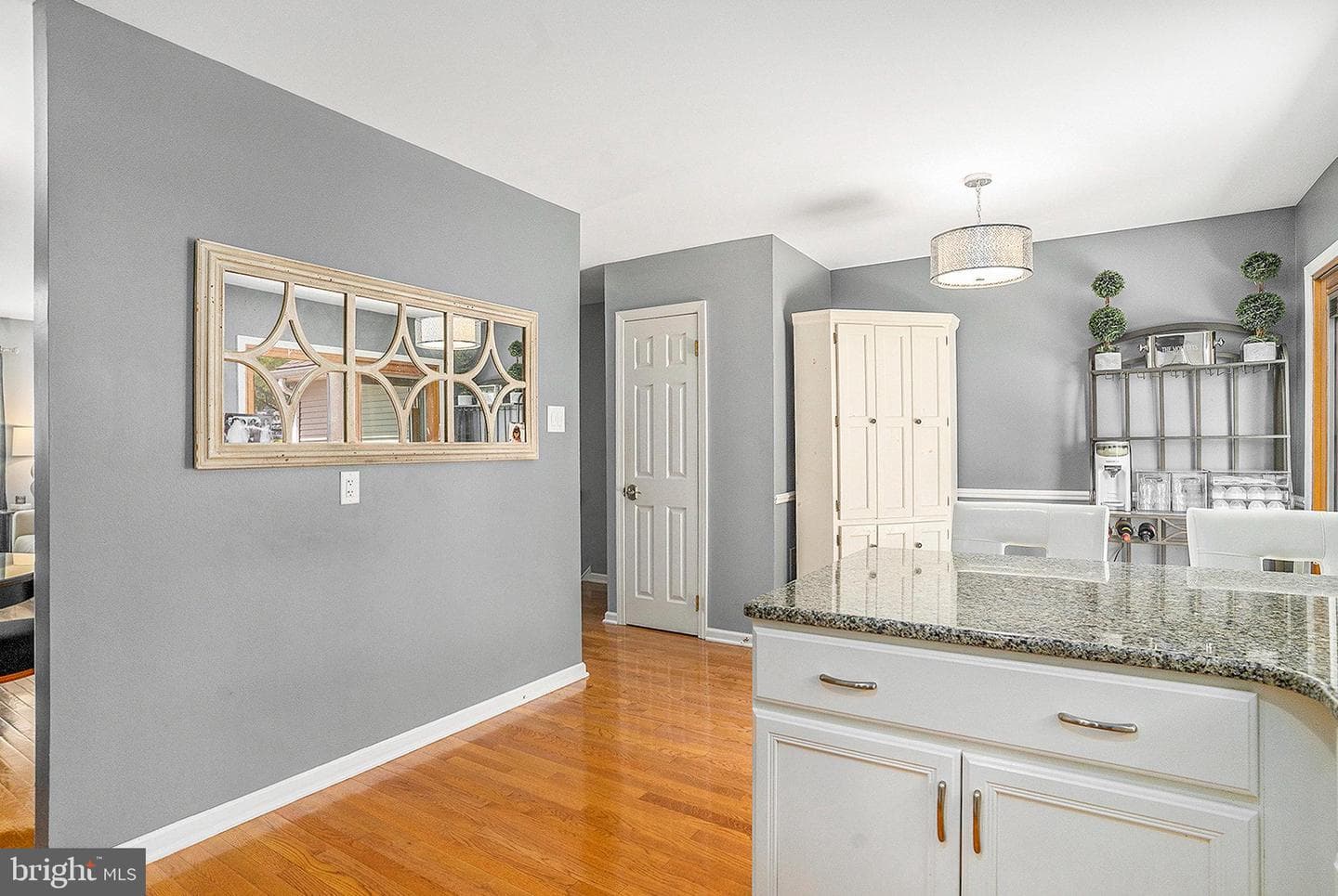 656 Longwood Road photo 15