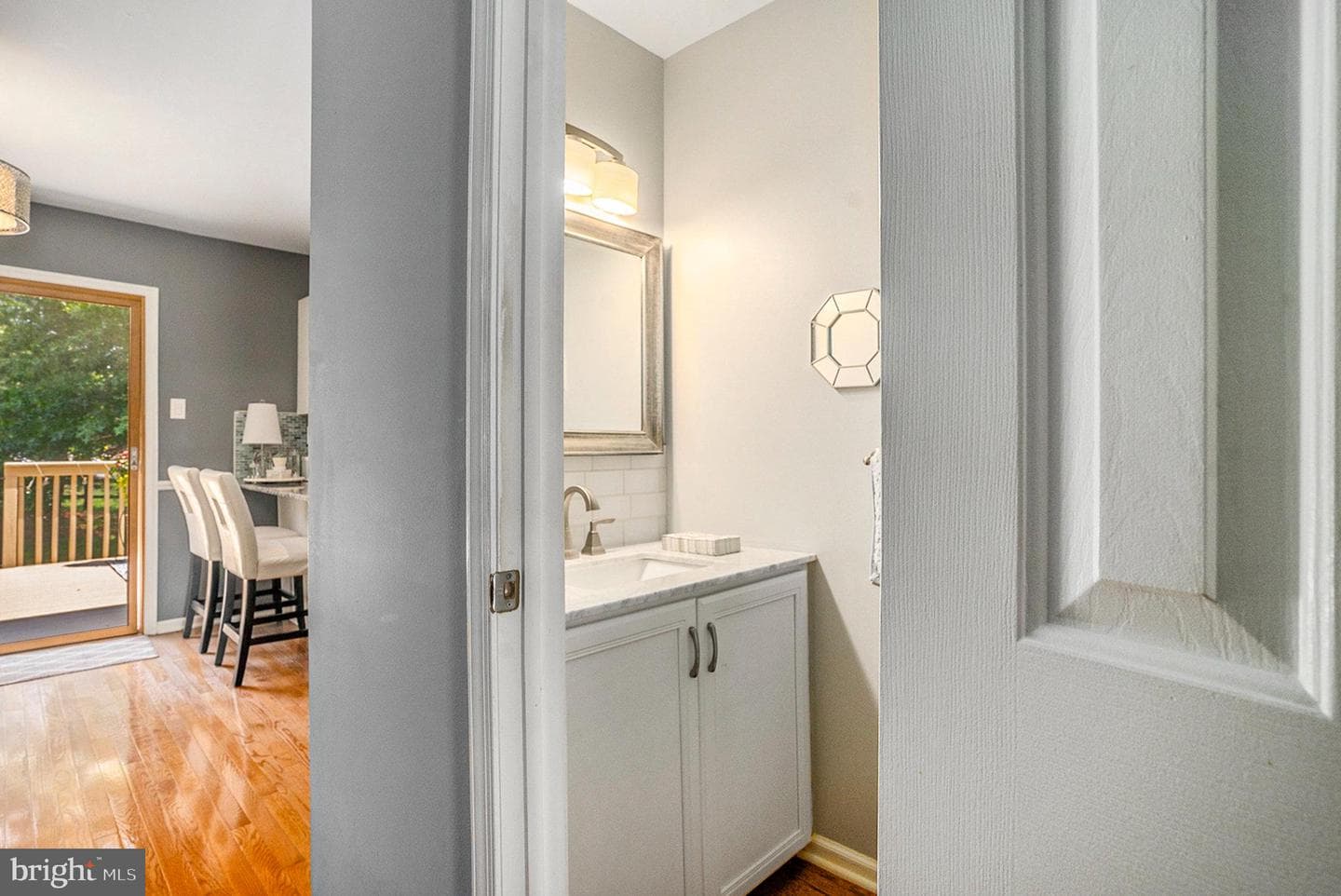 656 Longwood Road photo 16