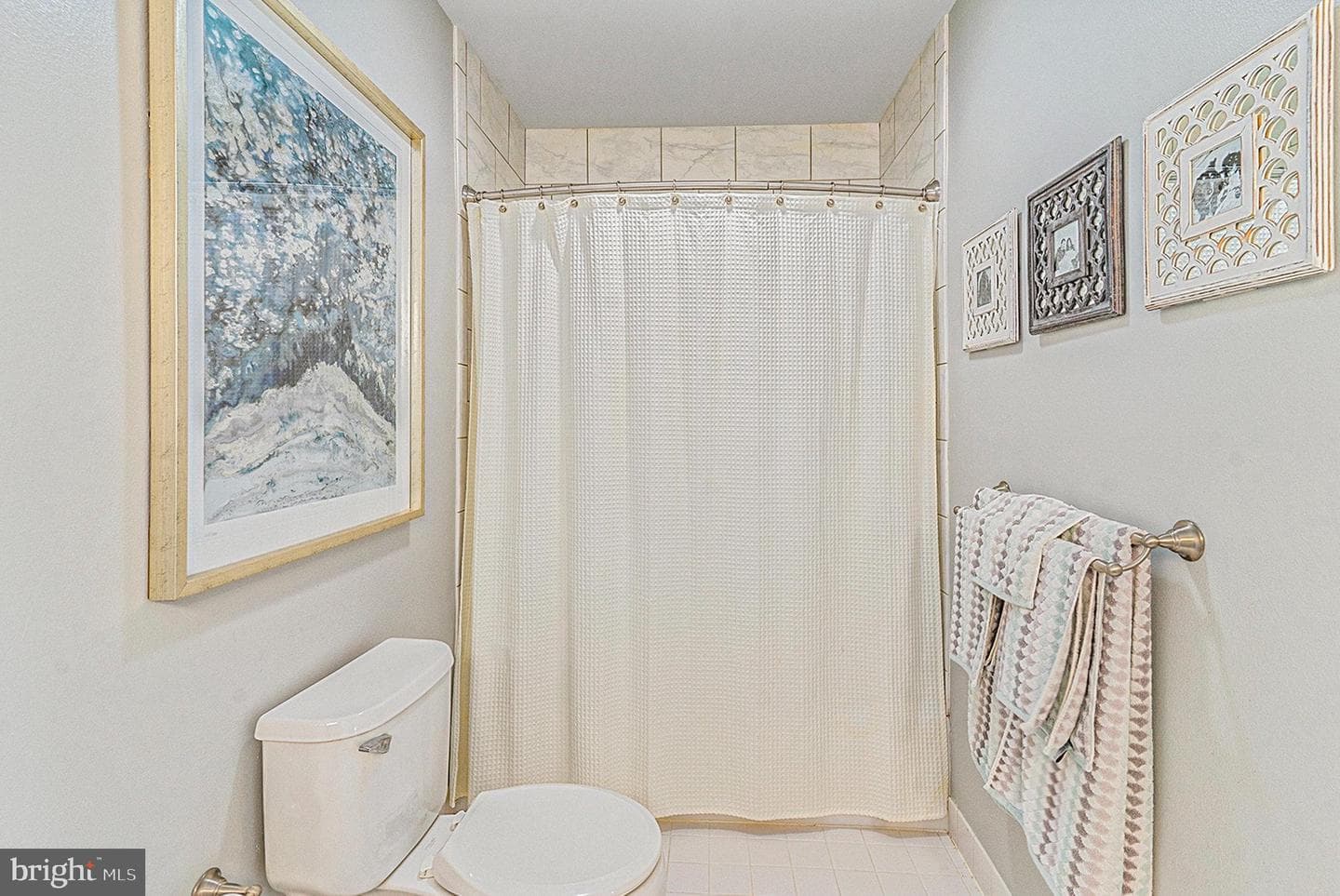 656 Longwood Road photo 25