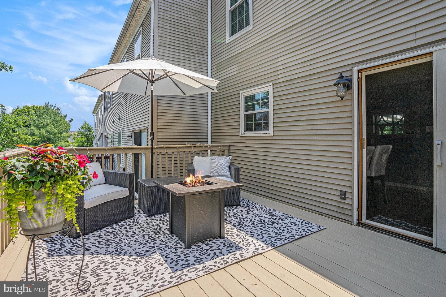 656 Longwood Road photo 32
