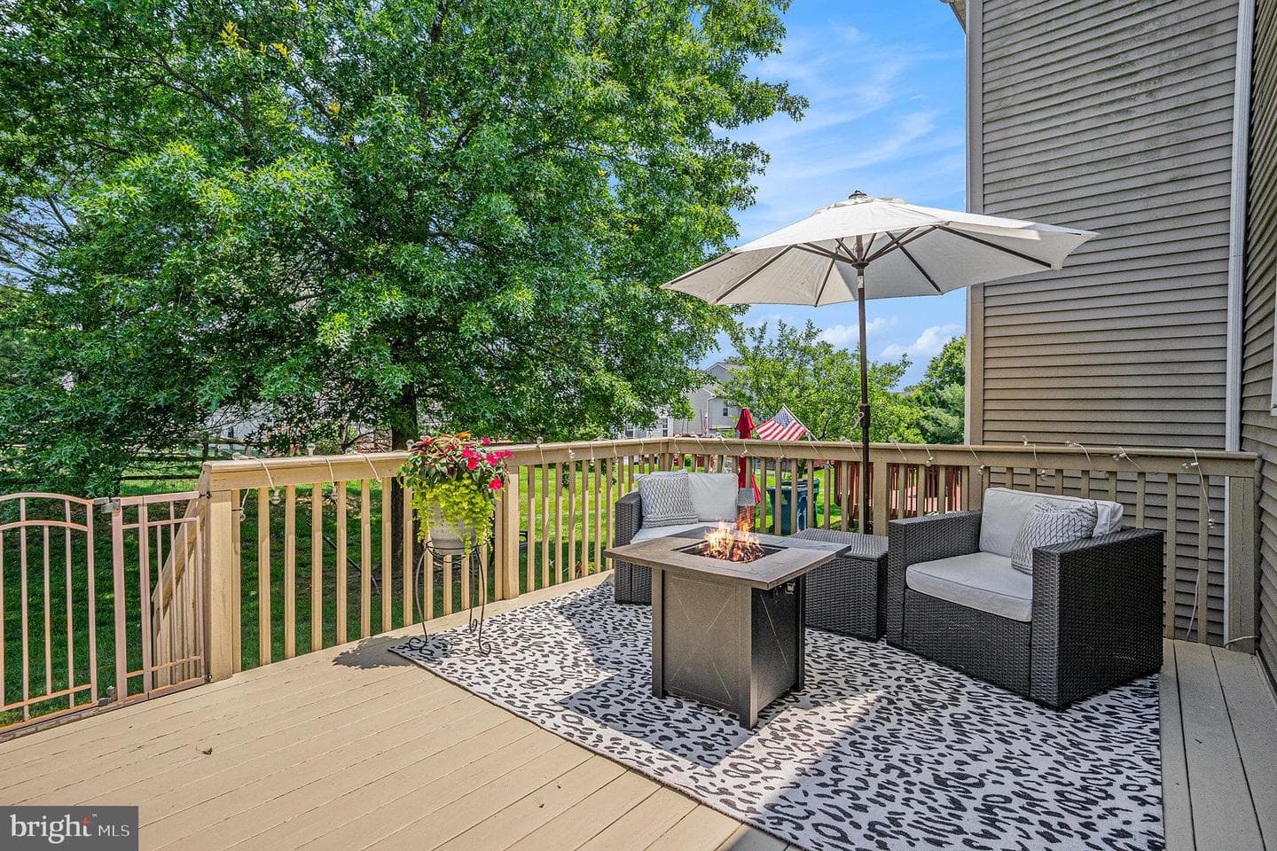 656 Longwood Road photo 33