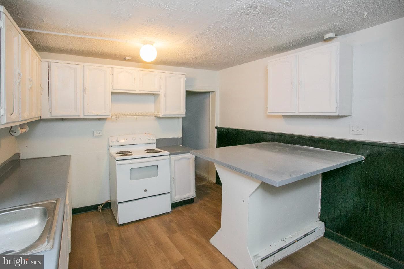 815 George Street photo 5
