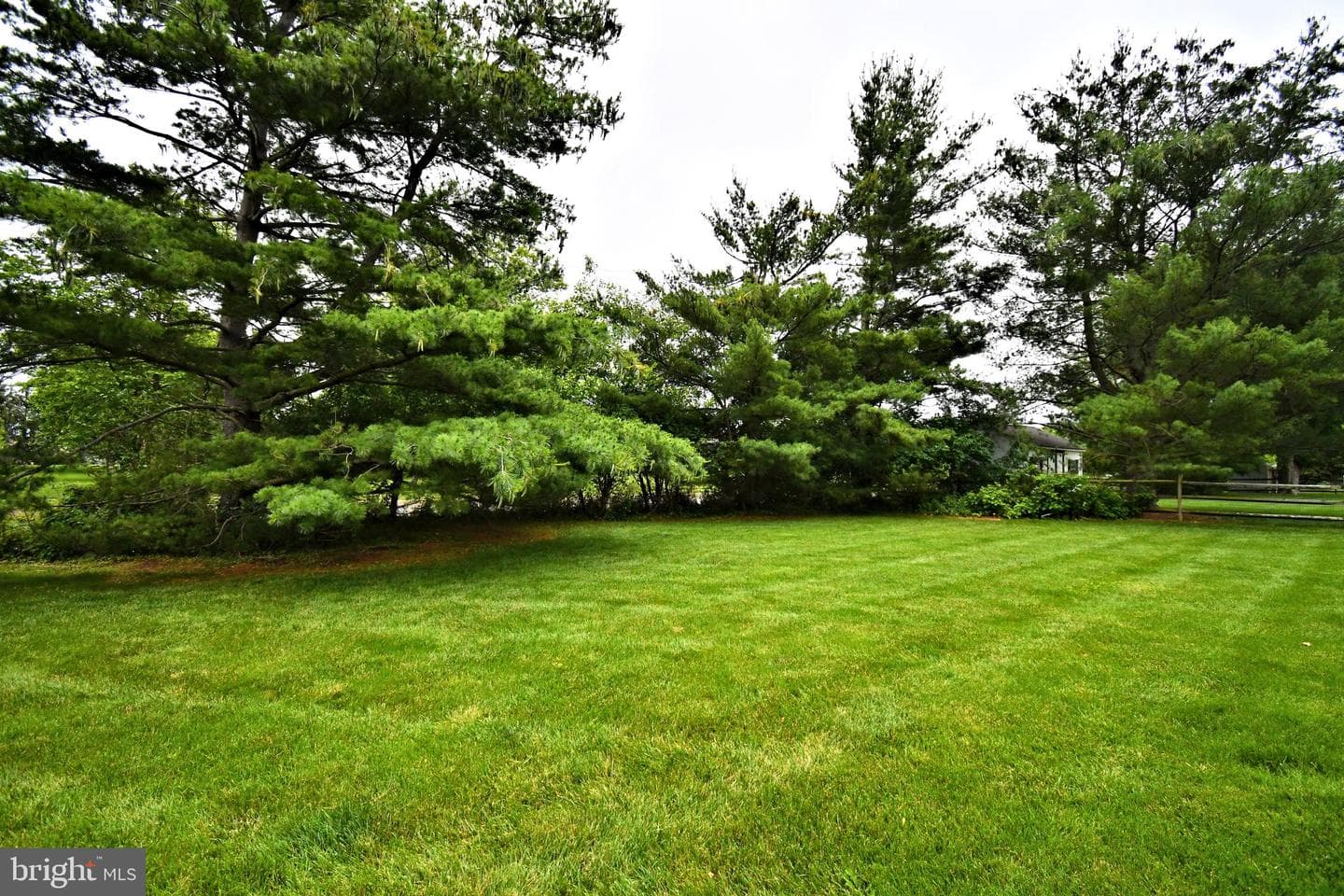 703 Gregory Drive photo 35