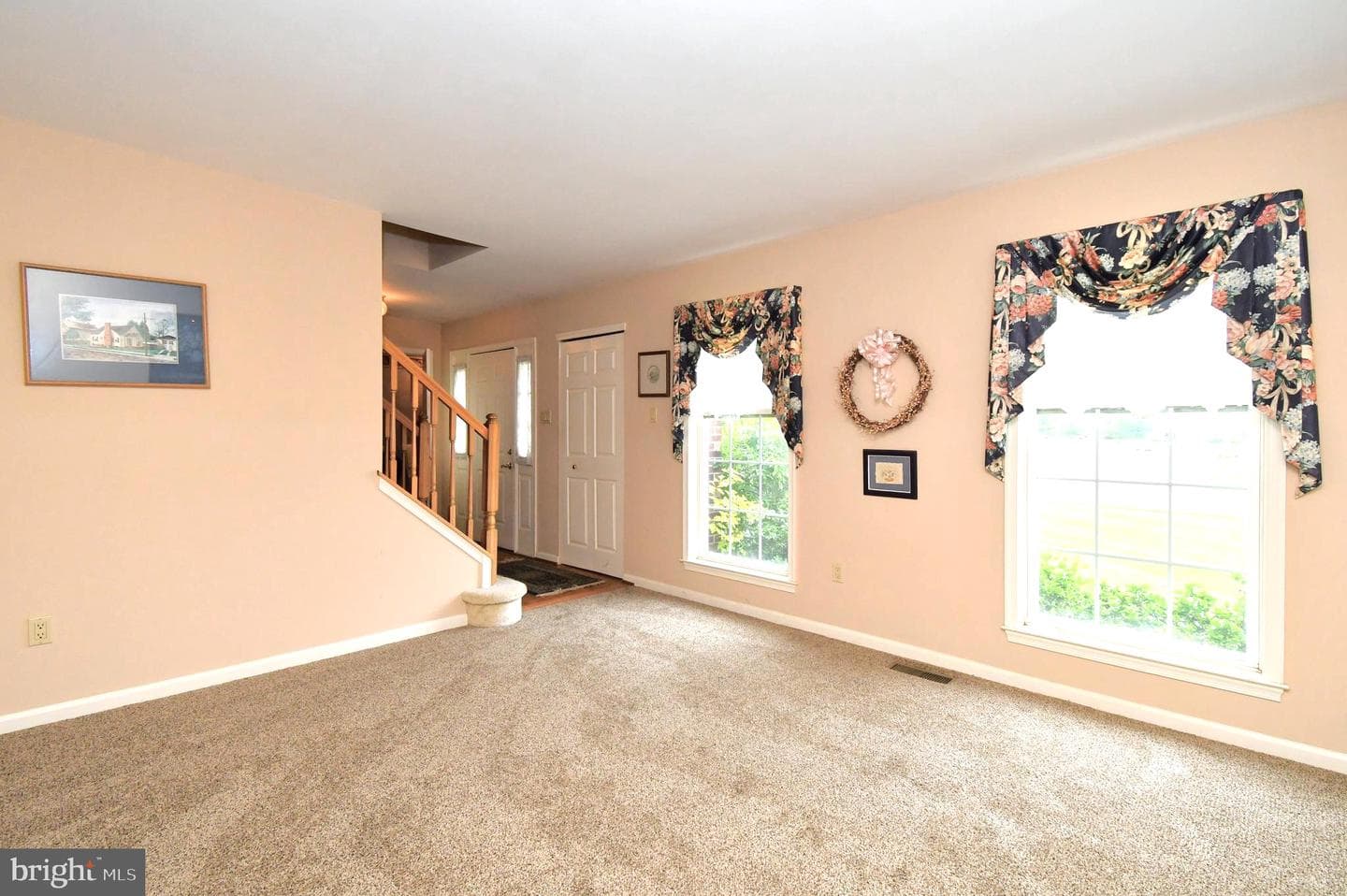 703 Gregory Drive photo 8
