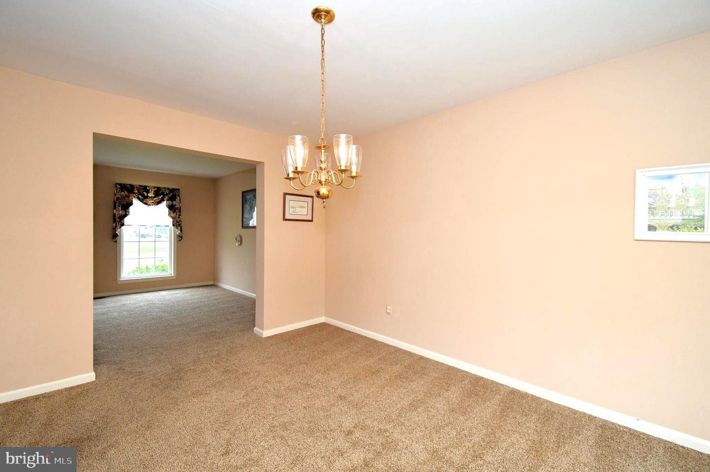 703 Gregory Drive photo 9