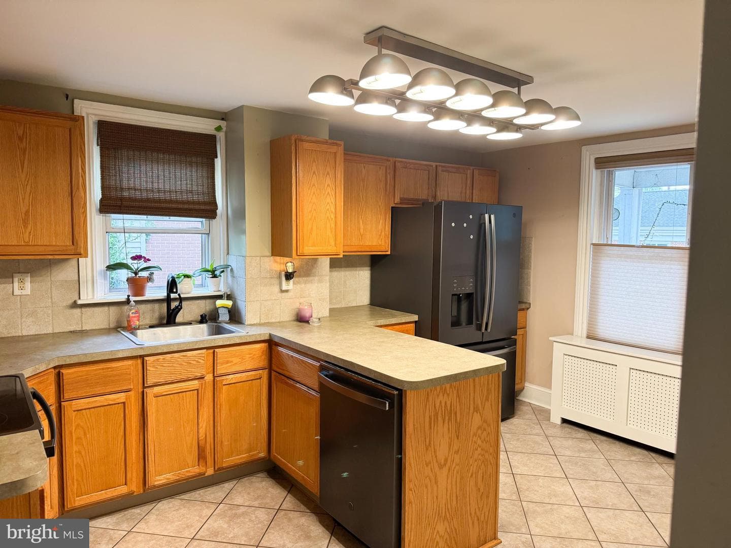 117 E Montgomery Avenue photo 3
