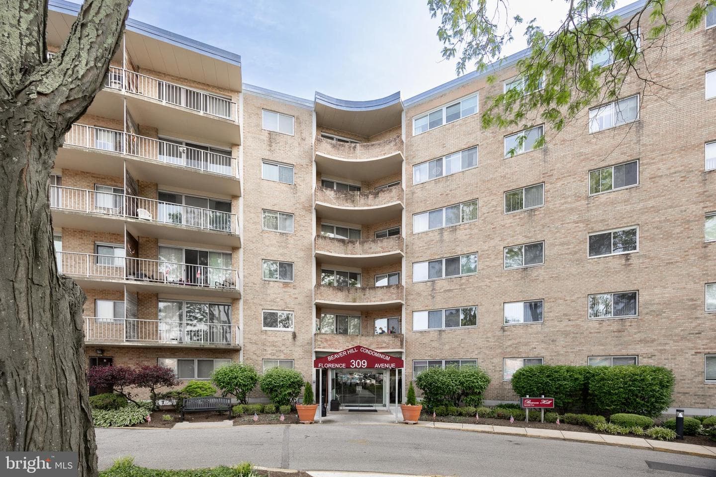 309 Florence Avenue #420-N photo 30