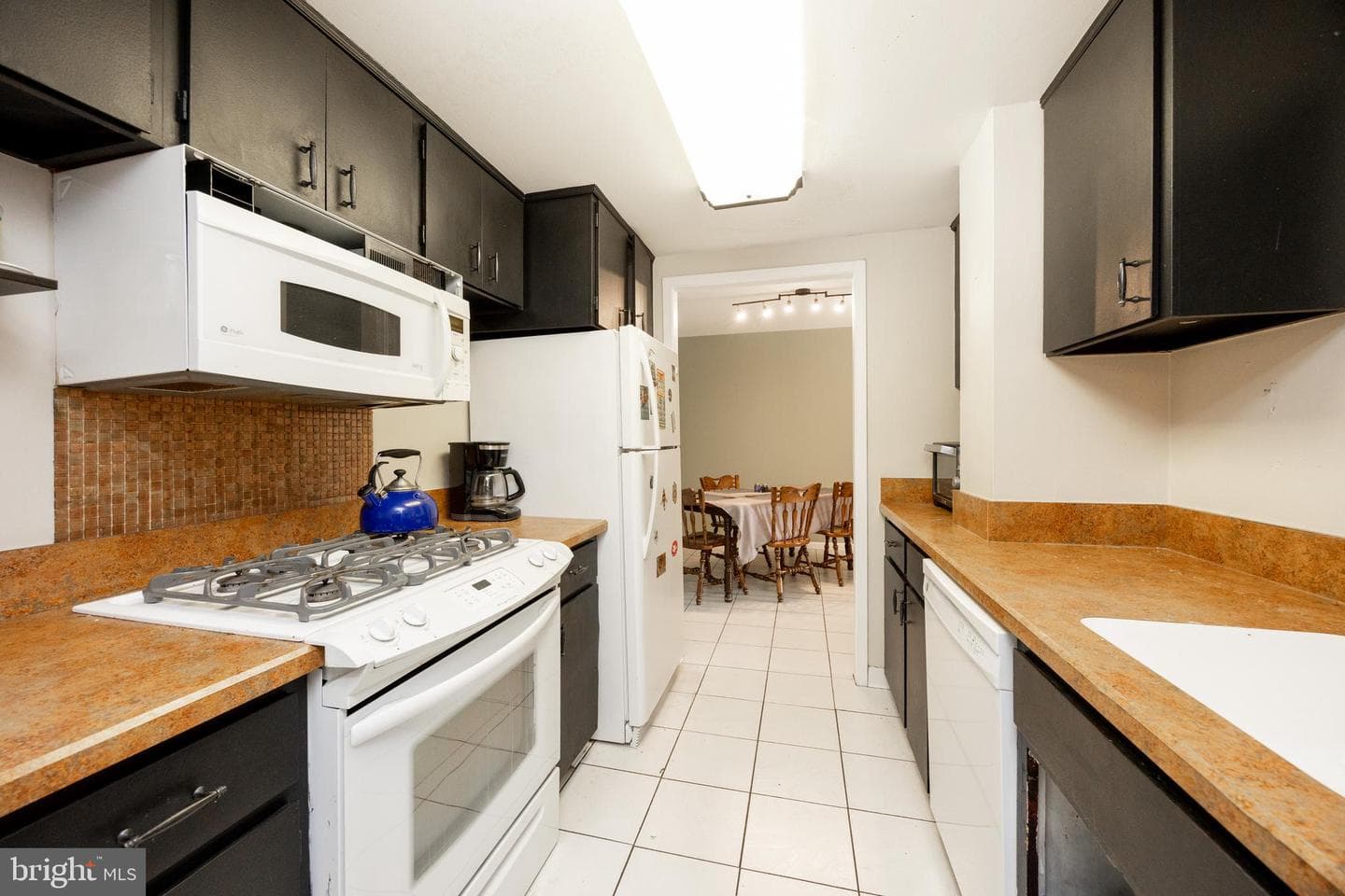 309 Florence Avenue #420-N photo 8
