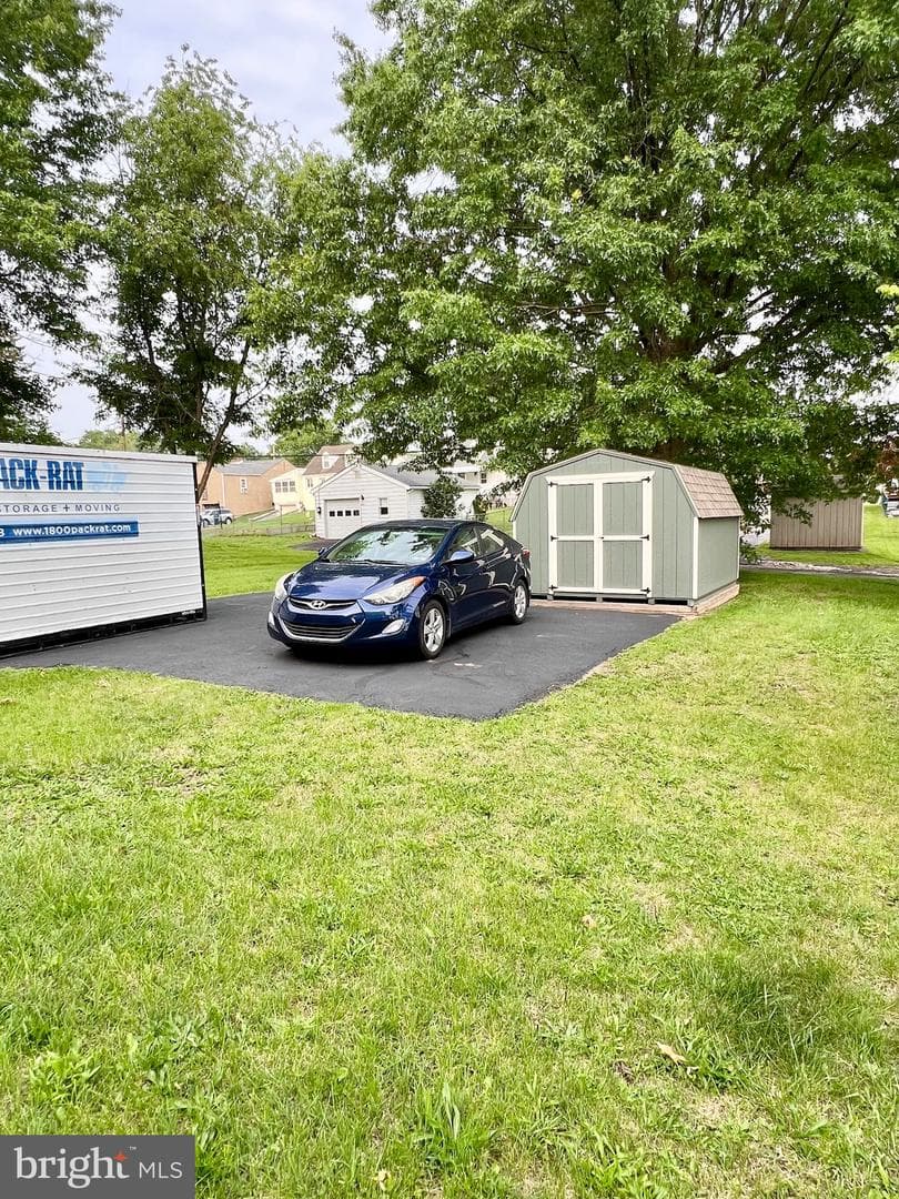 838 N Hanover Street photo 26