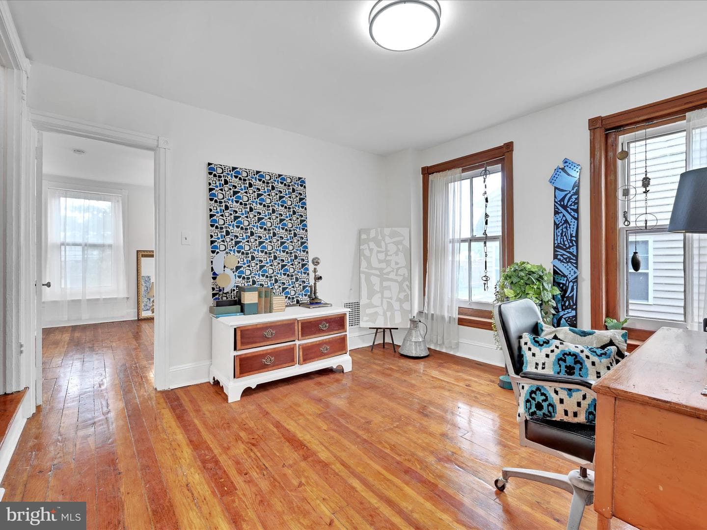 320 W Walnut Street photo 22