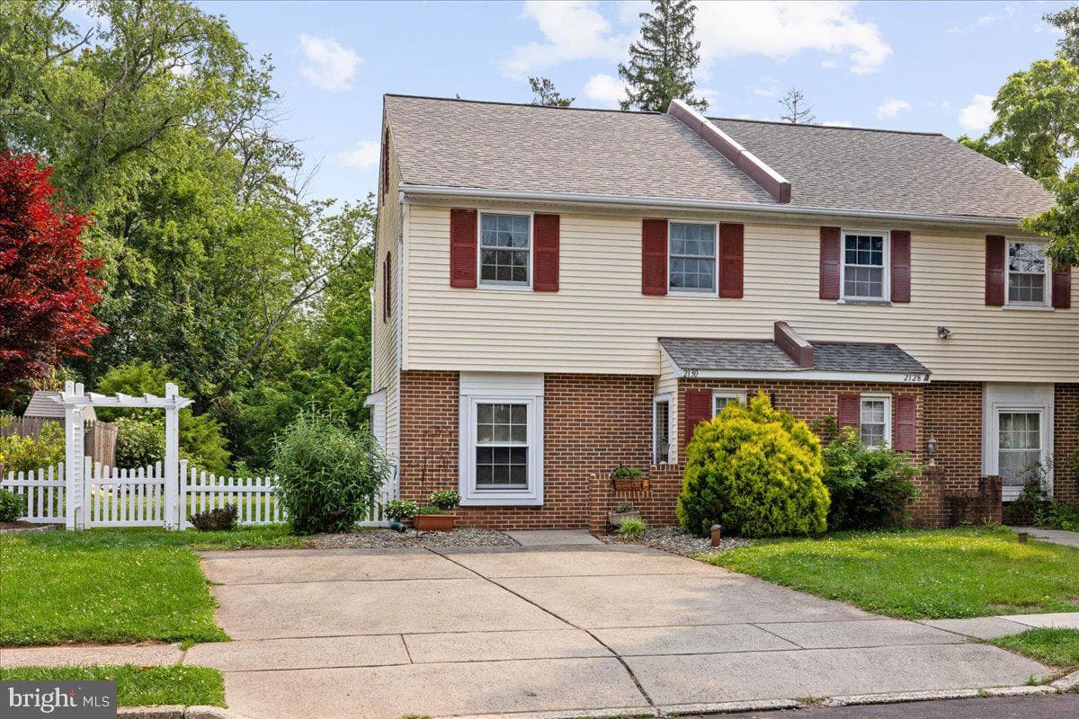 2130 Fort Bevon Road photo 1