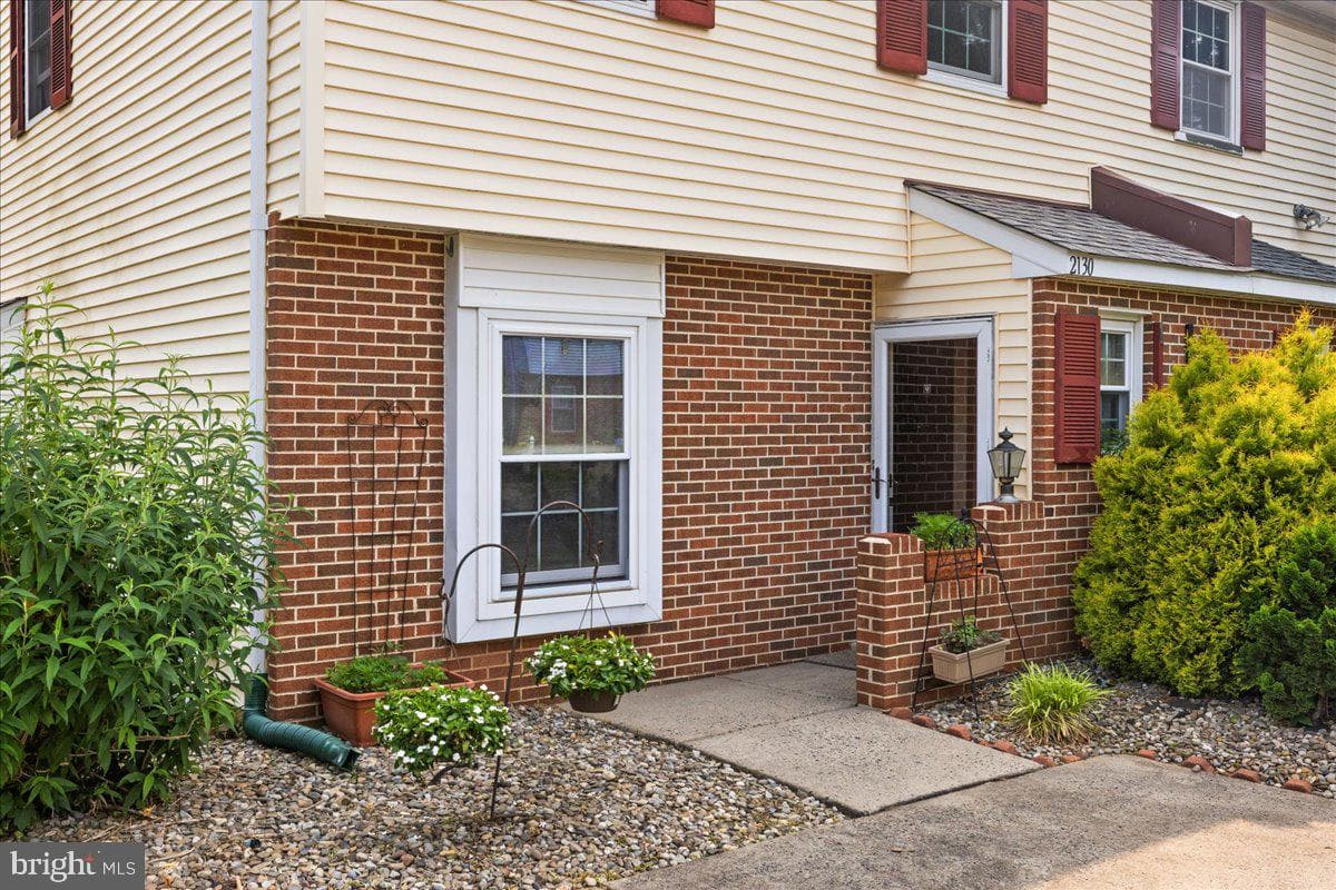 2130 Fort Bevon Road photo 3