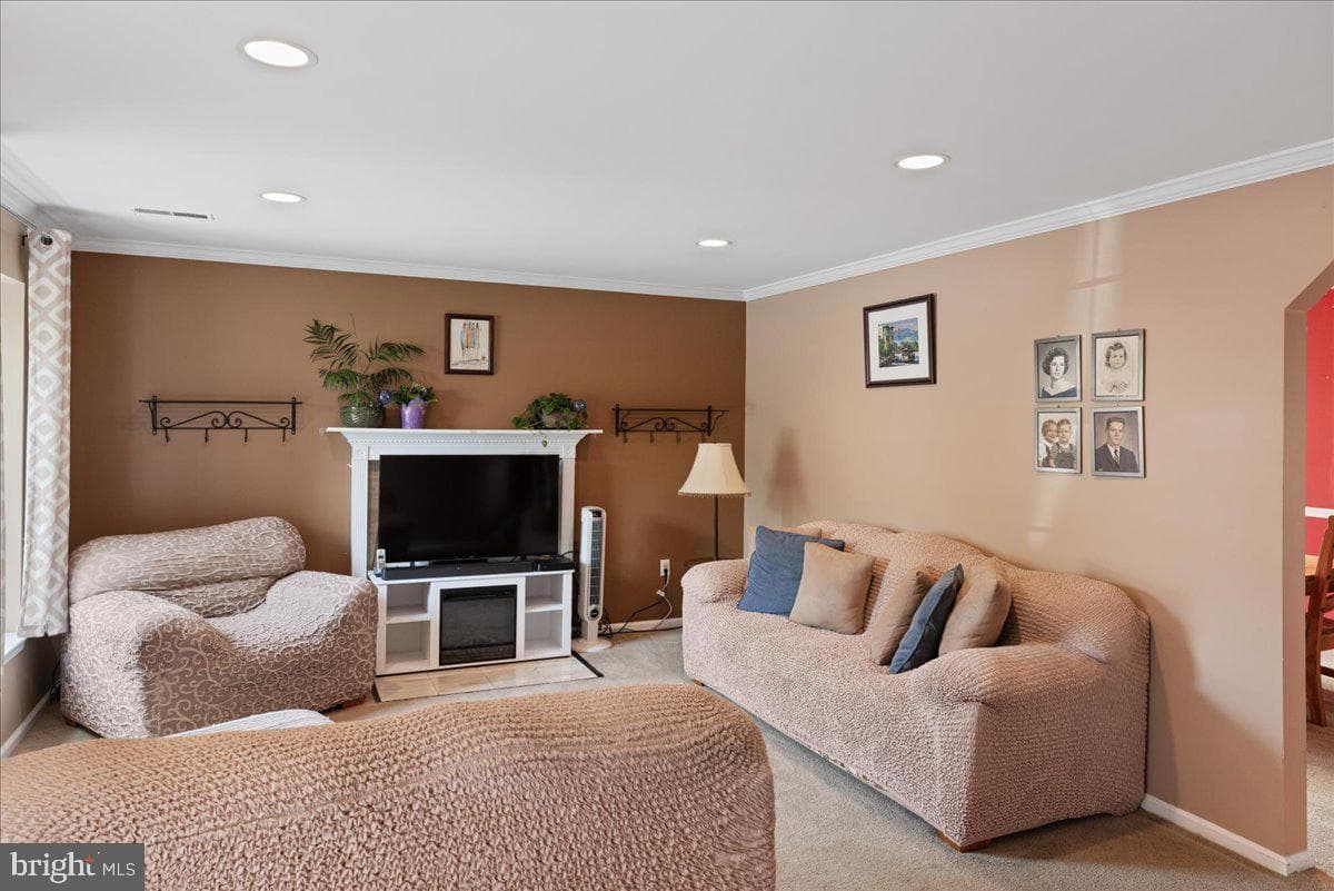 2130 Fort Bevon Road photo 4