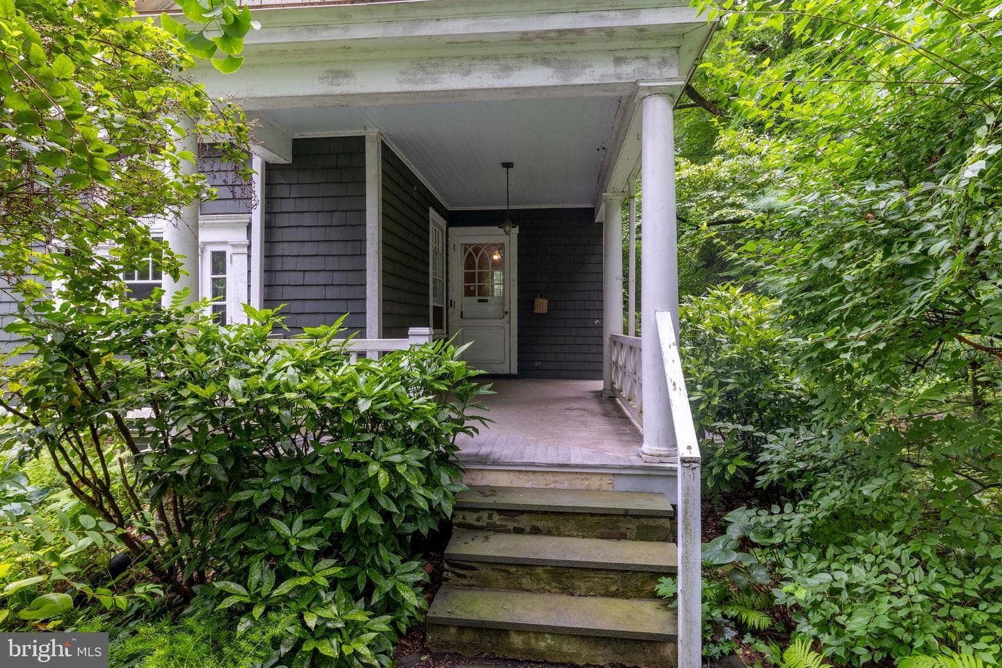 110 Cliff Terrace photo 2