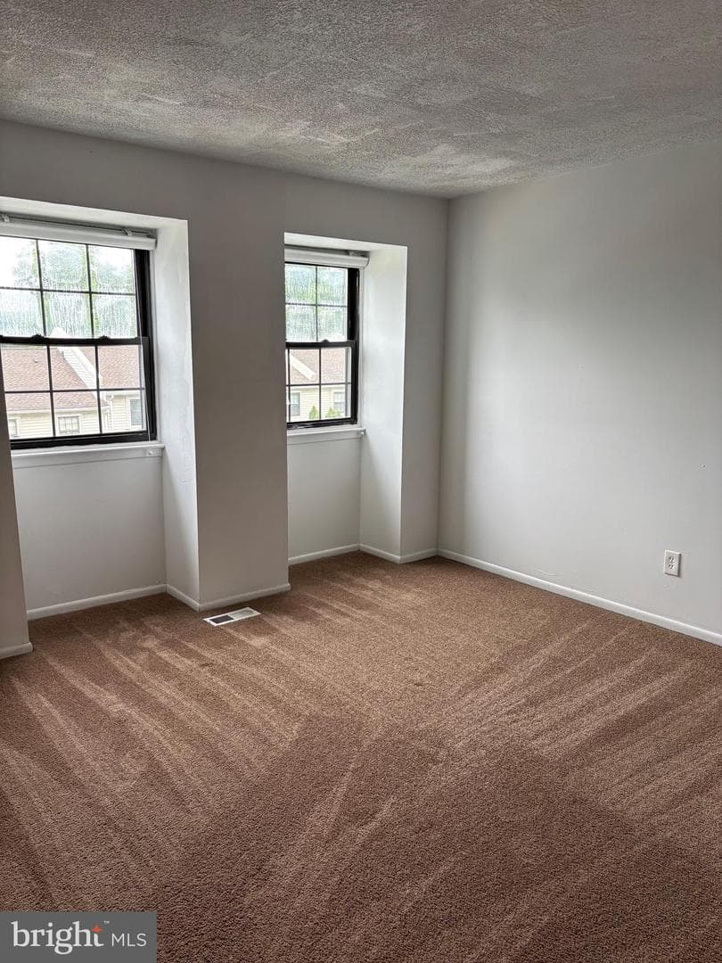 235 Holly Drive photo 10