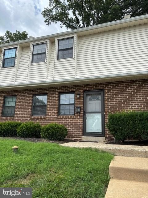 235 Holly Drive photo 2