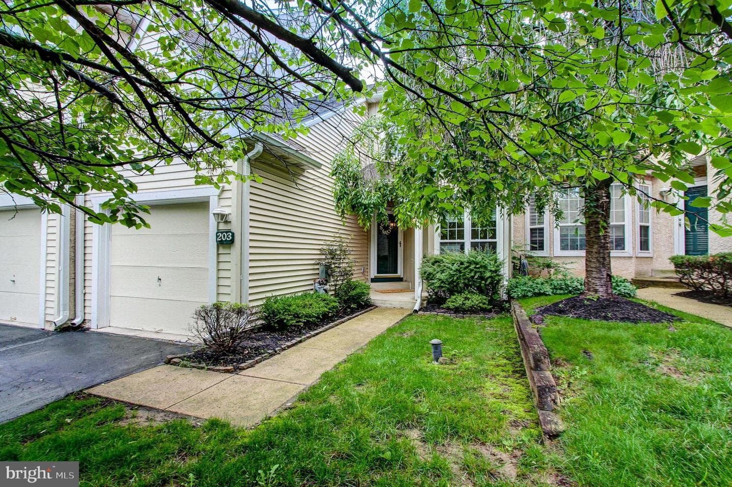 203 Country Club Drive photo 2