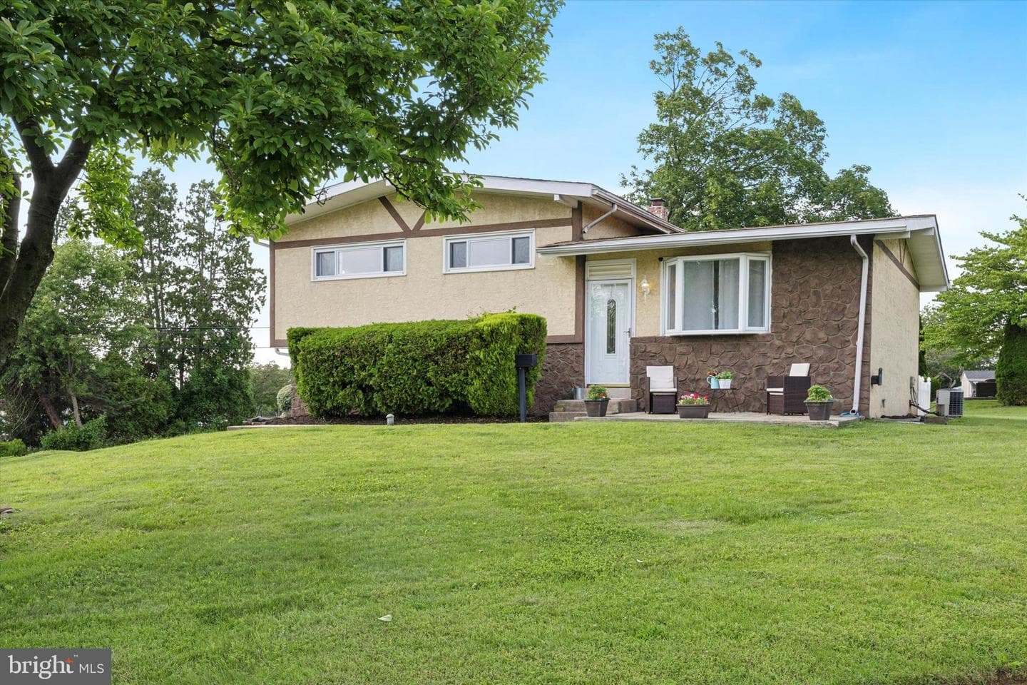 100 Black Hill Road photo 3
