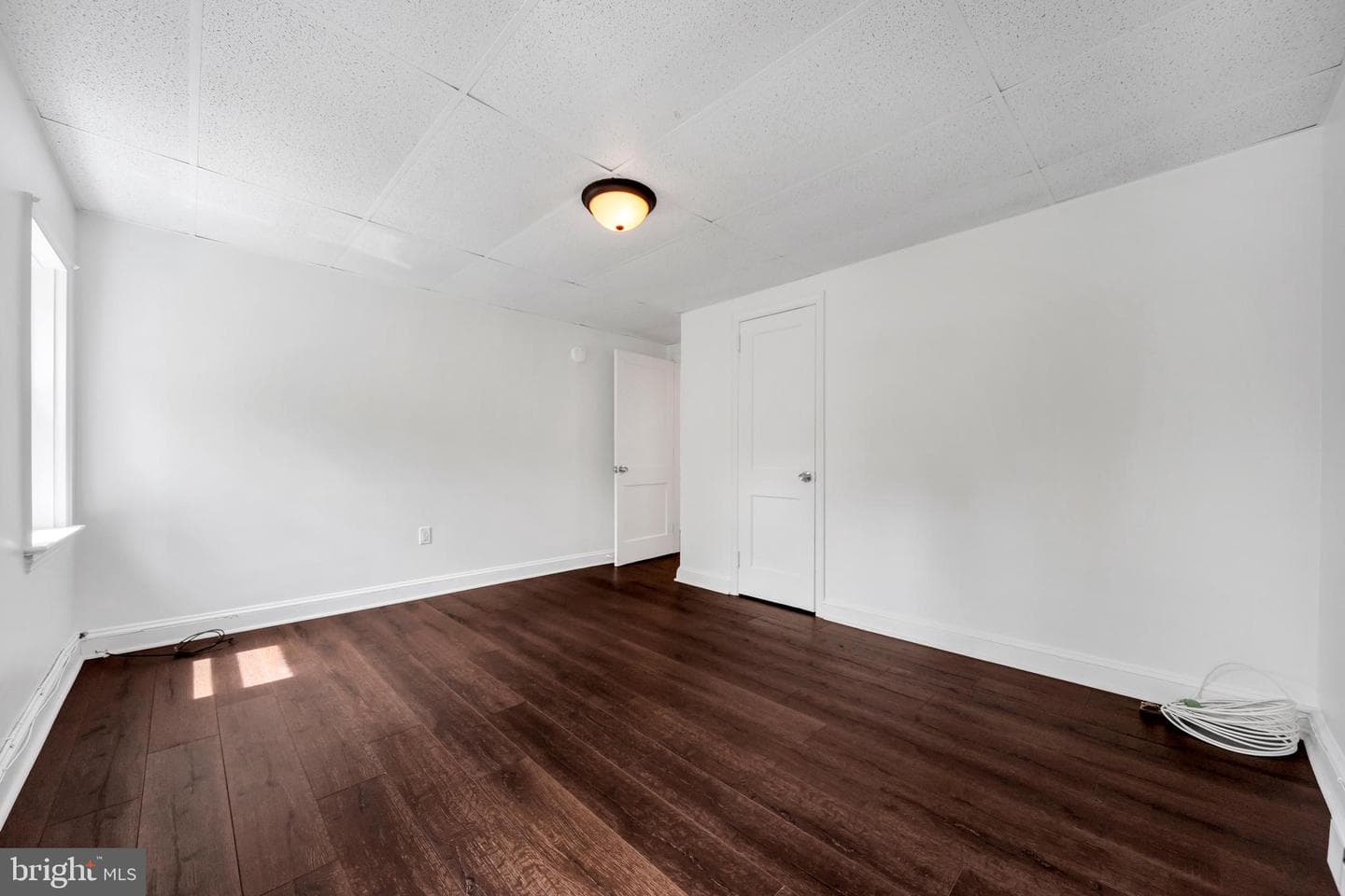 209 N York Street photo 22