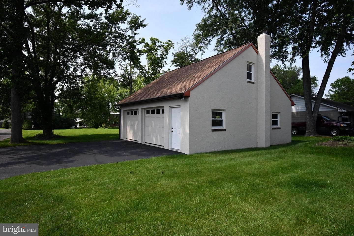 227 Ridge Avenue photo 101