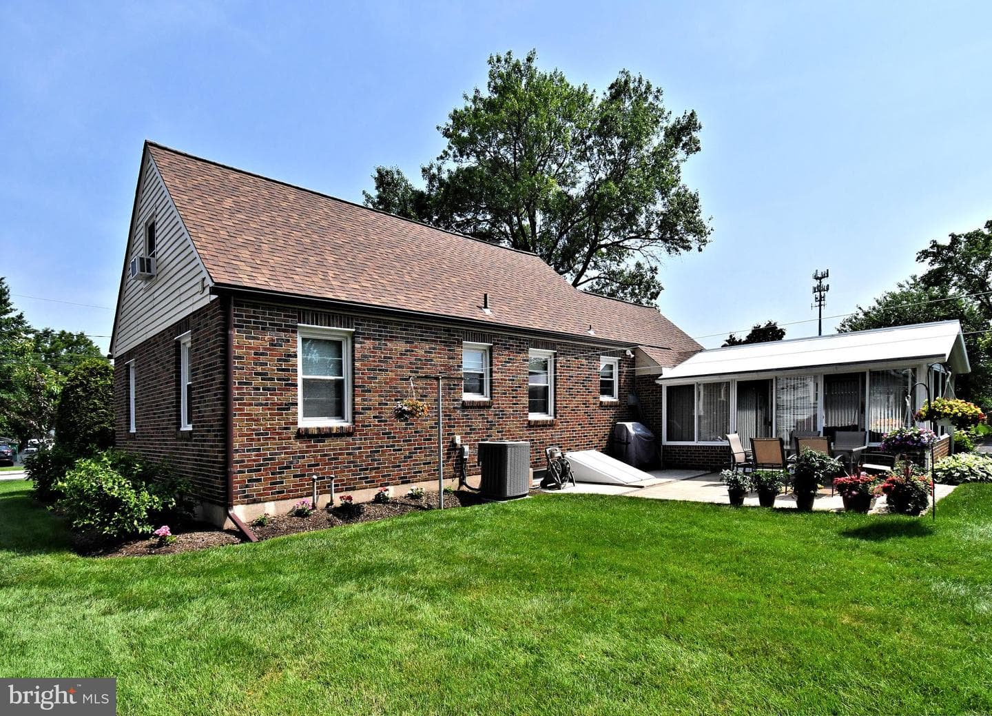 227 Ridge Avenue photo 109