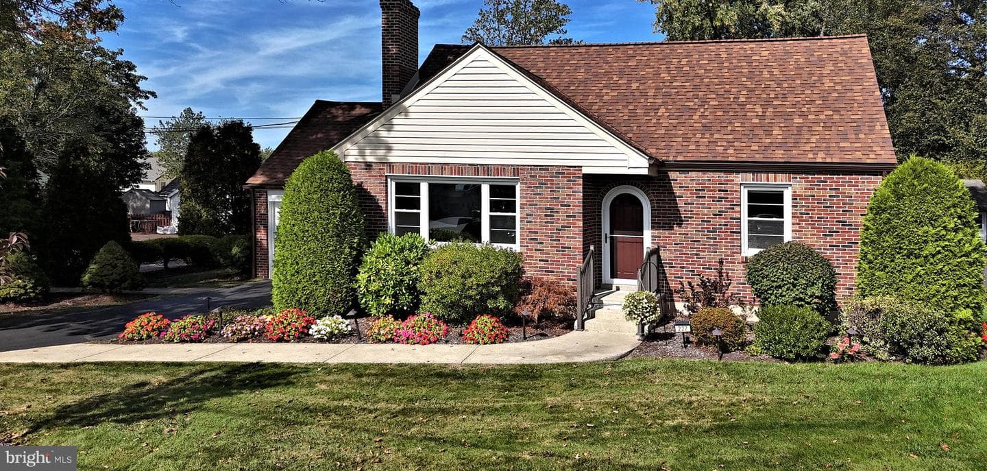 227 Ridge Avenue photo 12