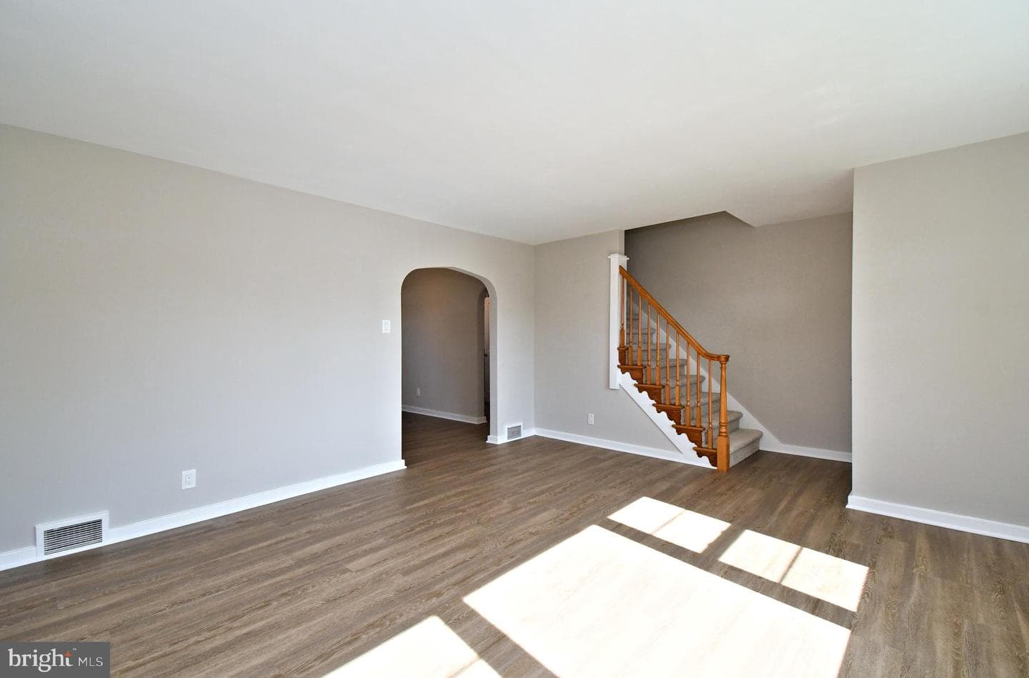 227 Ridge Avenue photo 19