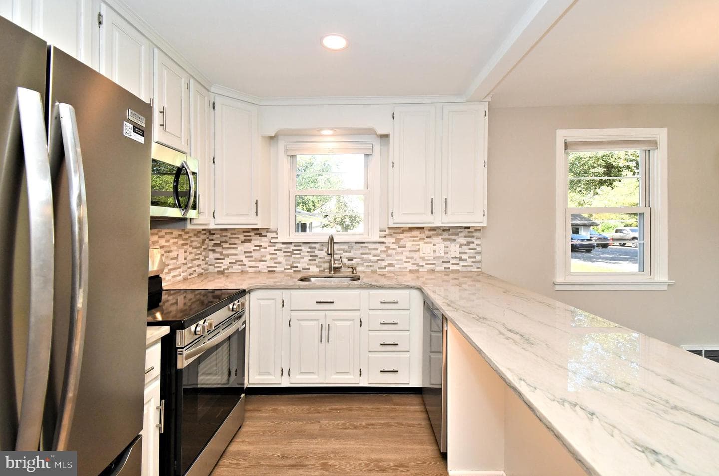 227 Ridge Avenue photo 26