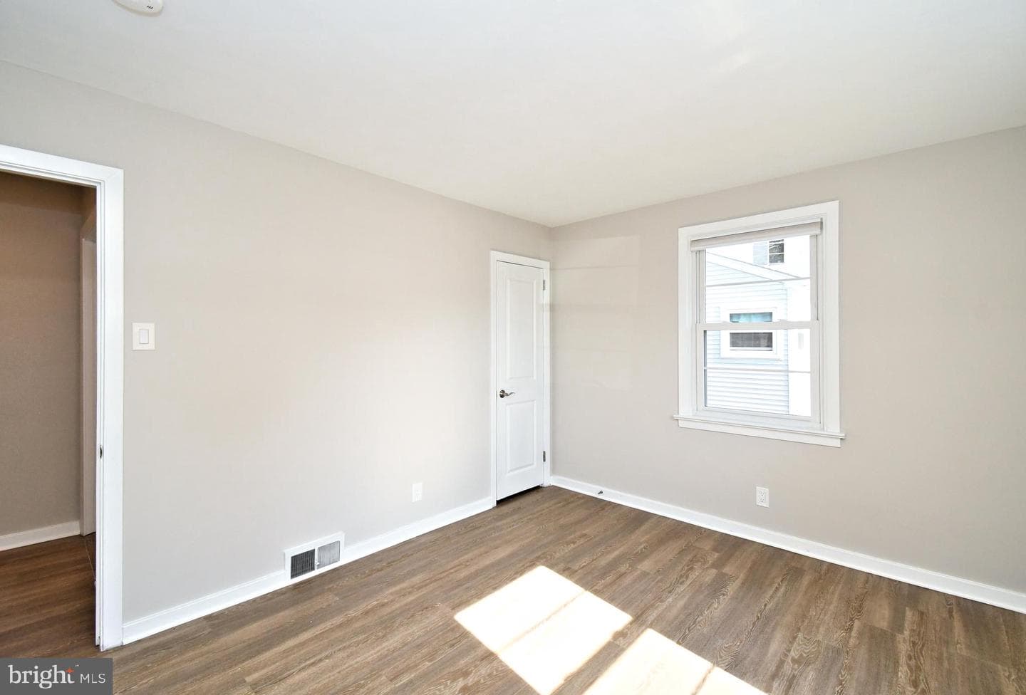 227 Ridge Avenue photo 34