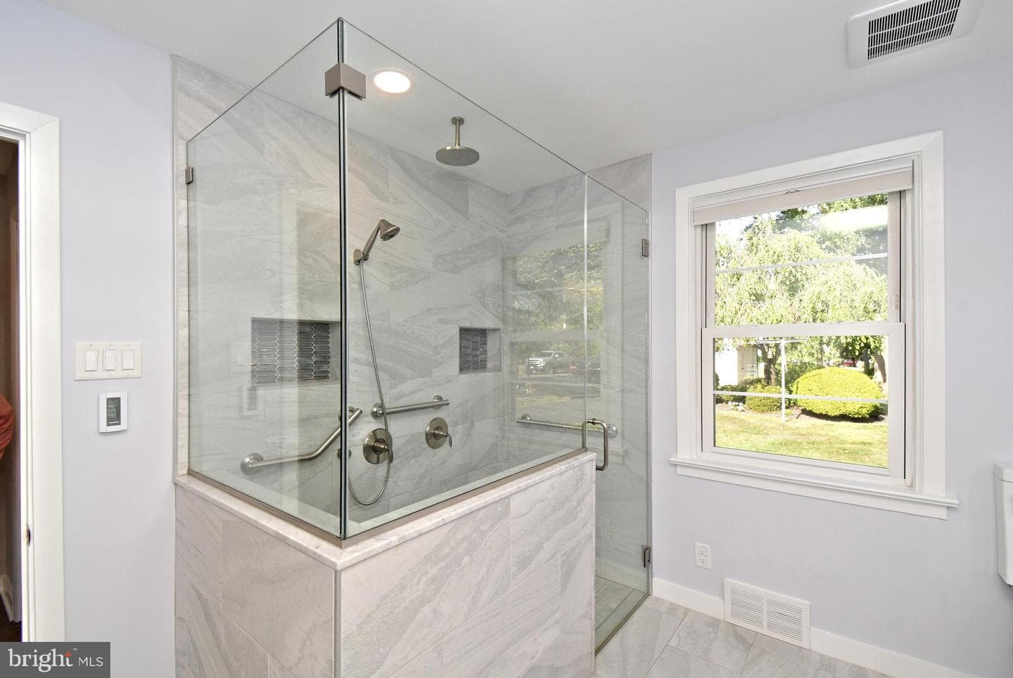 227 Ridge Avenue photo 42