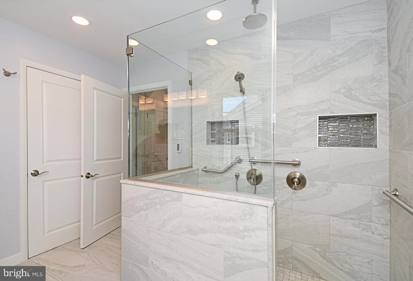 227 Ridge Avenue photo 43