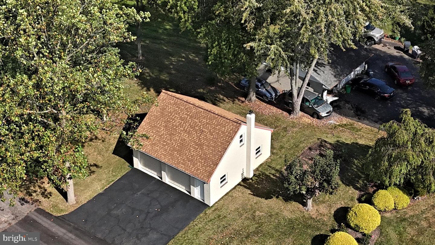 227 Ridge Avenue photo 5