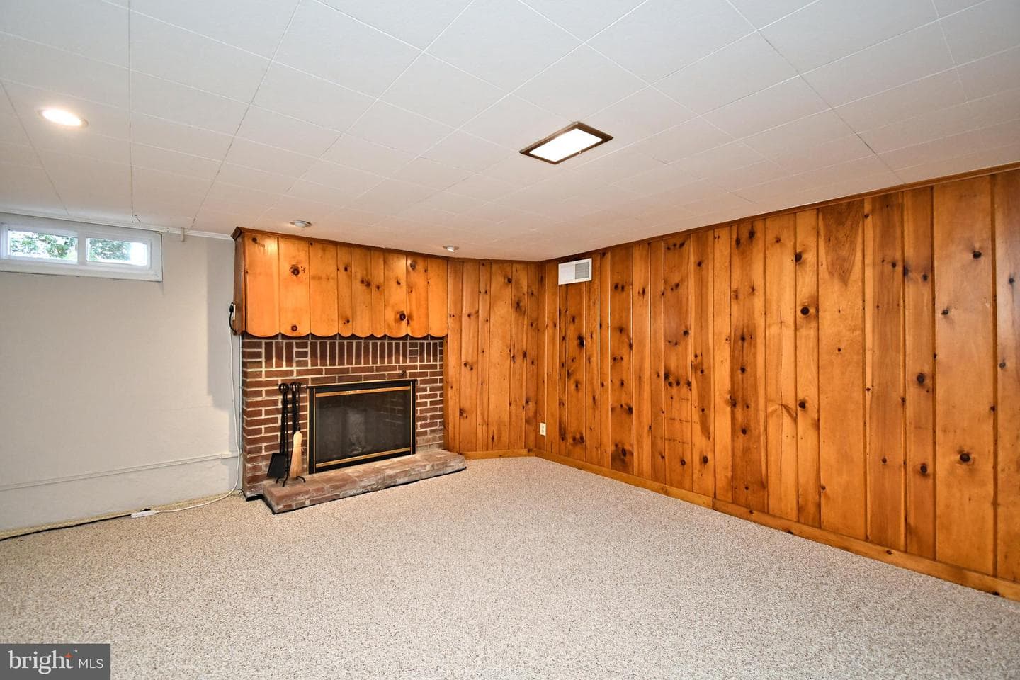 227 Ridge Avenue photo 58
