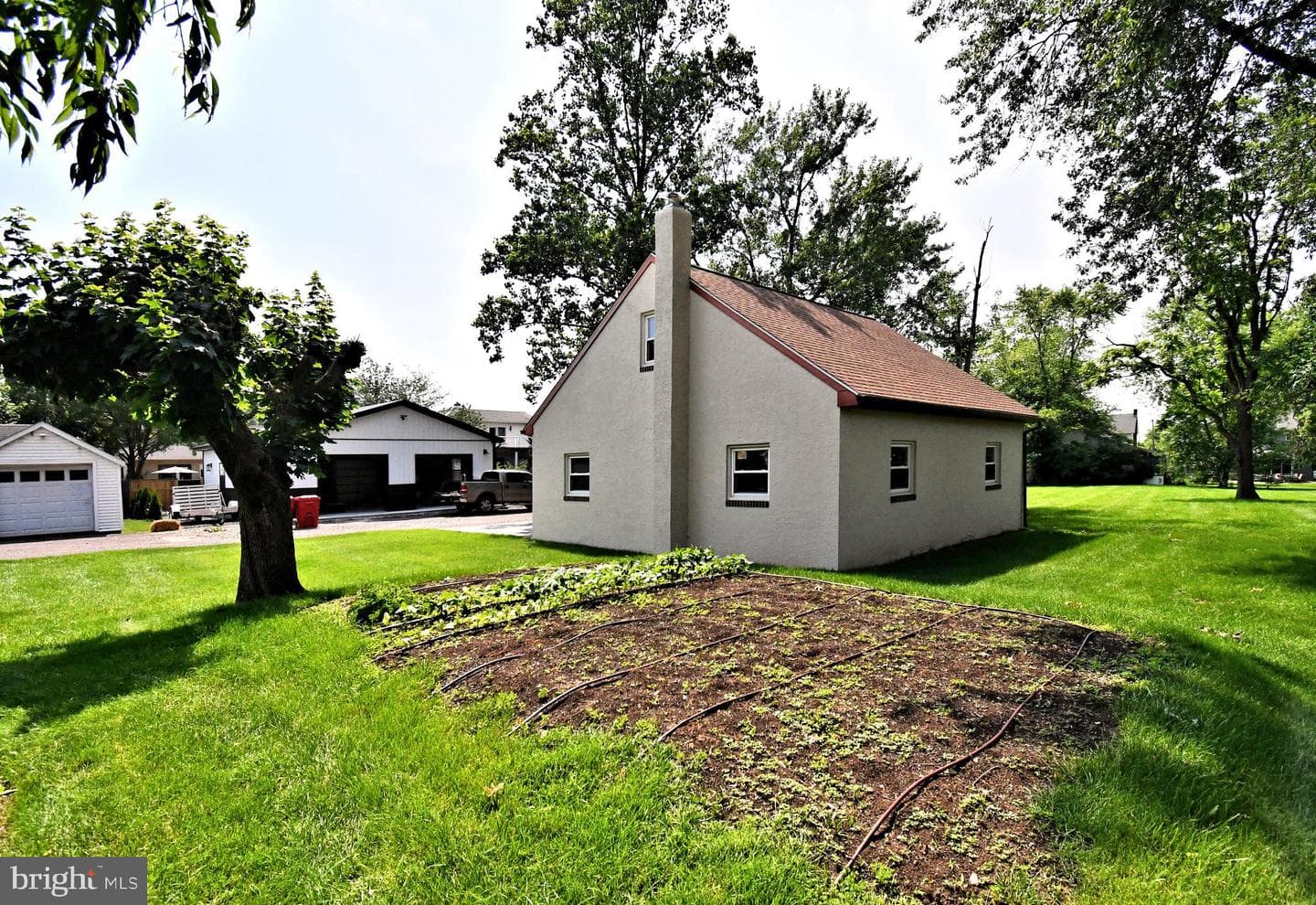 227 Ridge Avenue photo 6