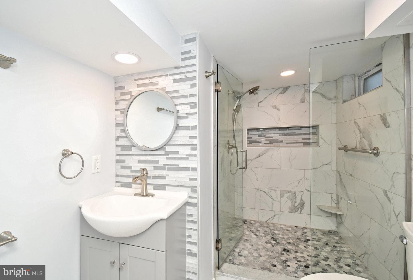 227 Ridge Avenue photo 61