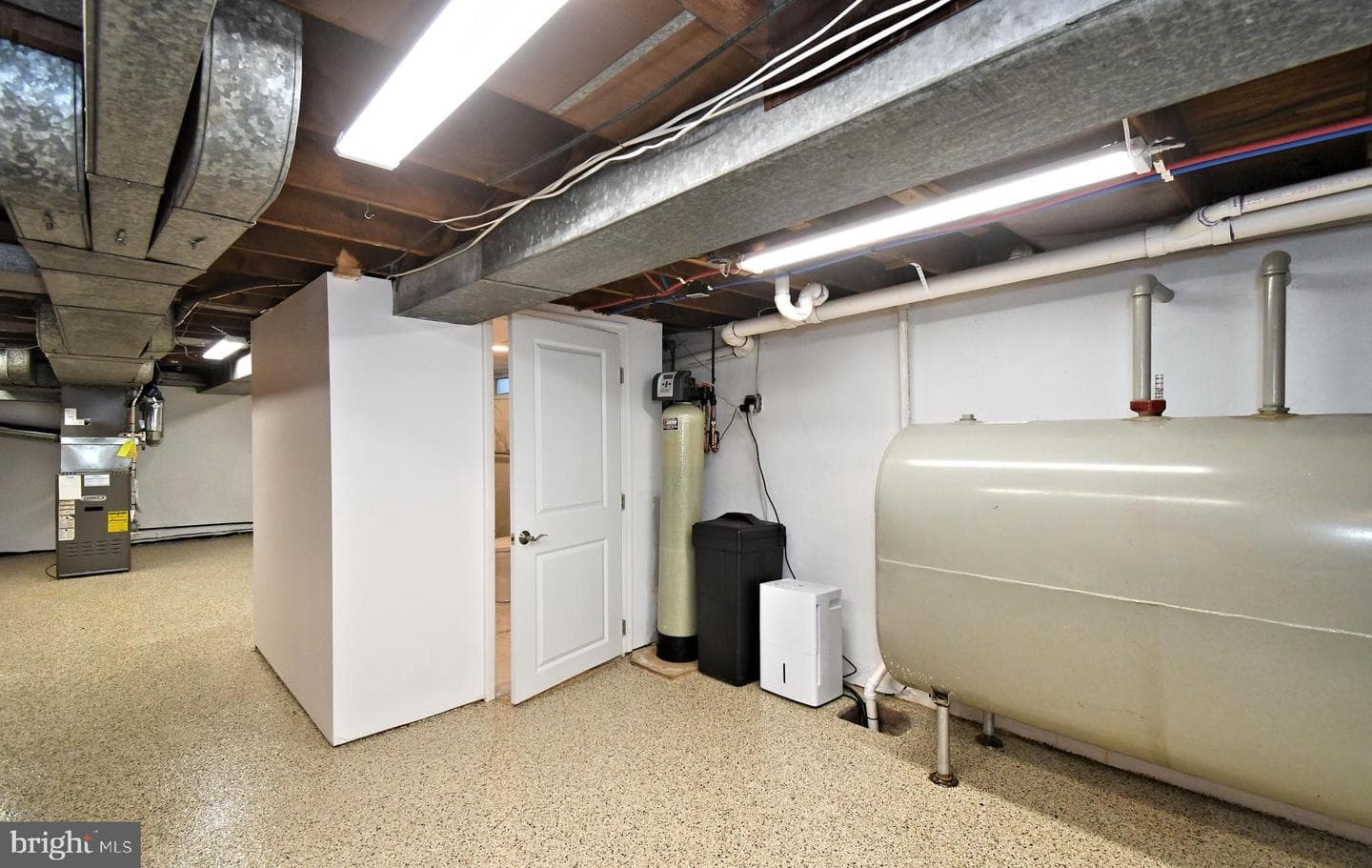227 Ridge Avenue photo 63